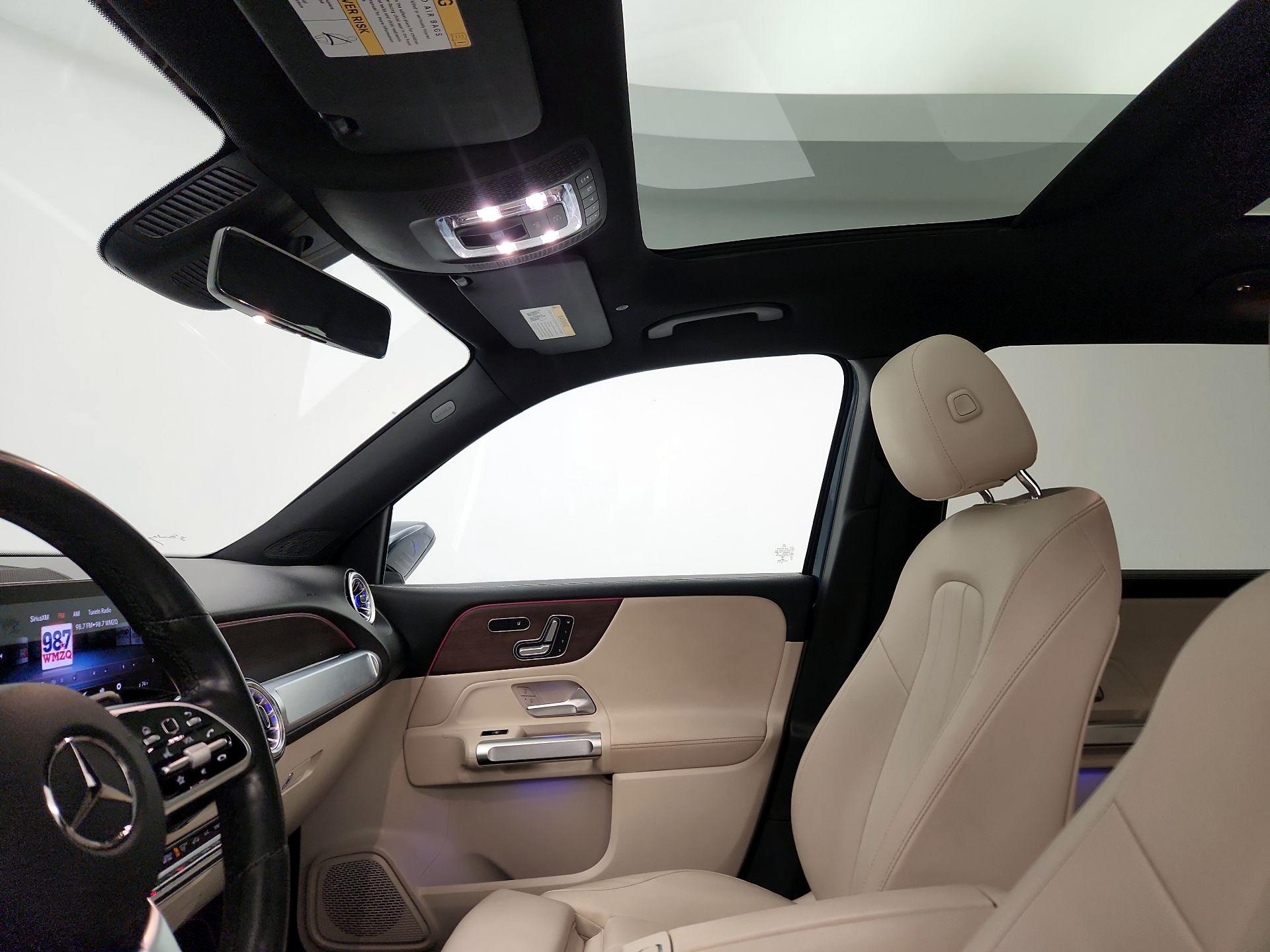 Thumbnail: 2022 Mercedes-Benz GLB - 19