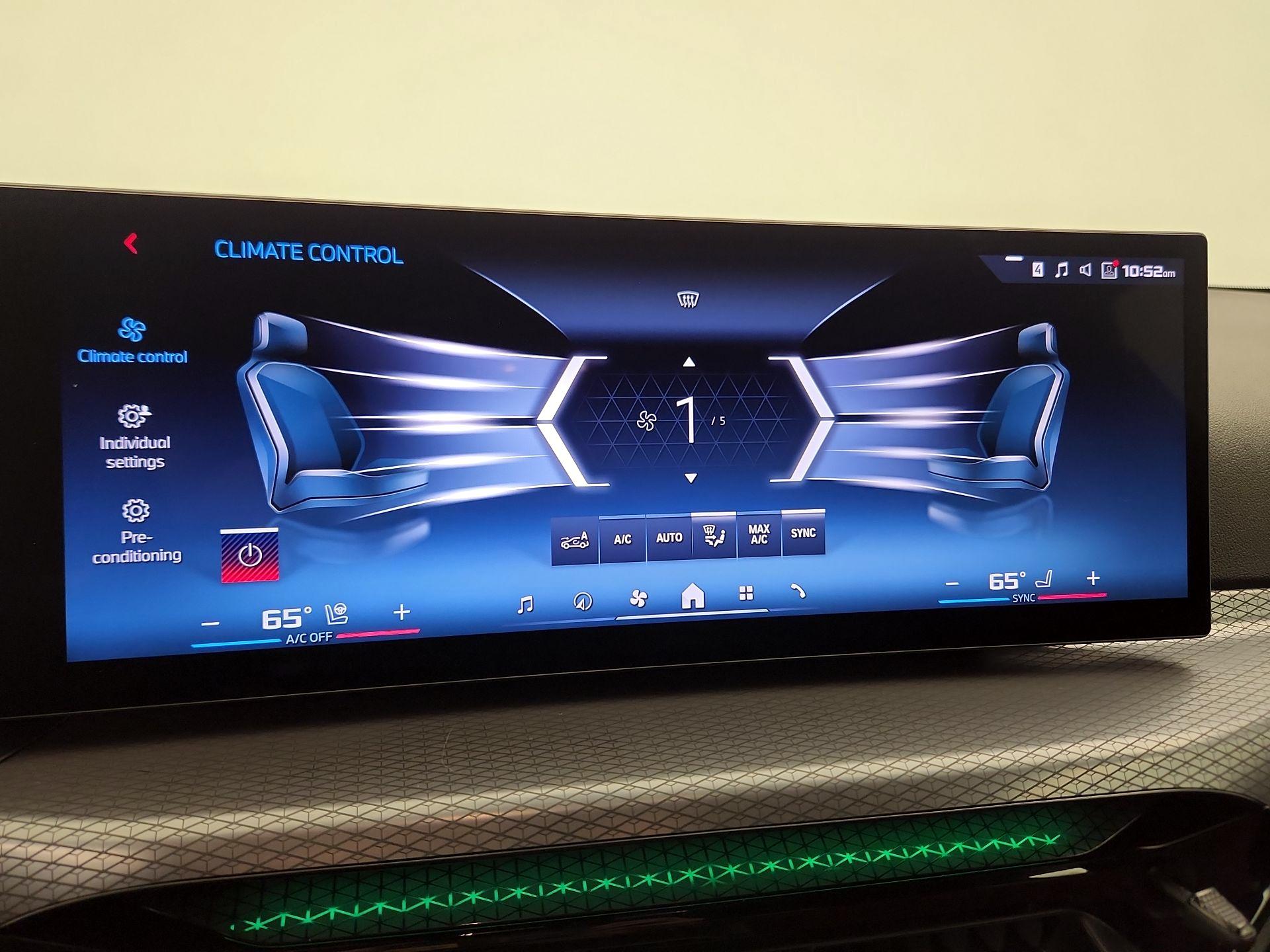 Thumbnail: 2025 BMW 2 Series - 16