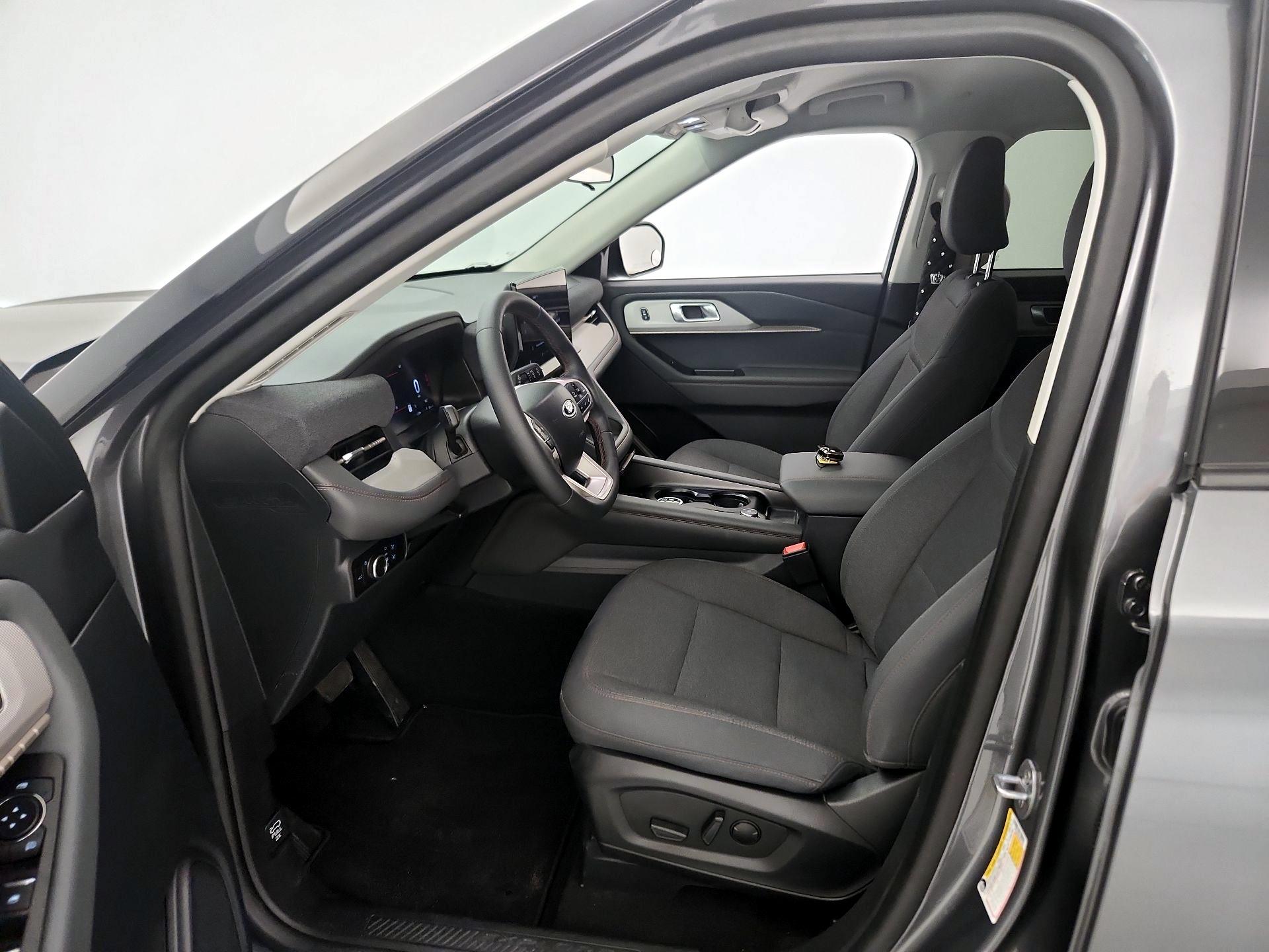 Thumbnail: 2025 Ford Explorer - 11