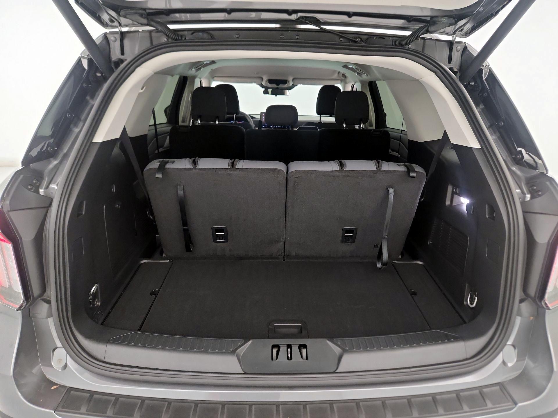 Thumbnail: 2025 Ford Explorer - 19