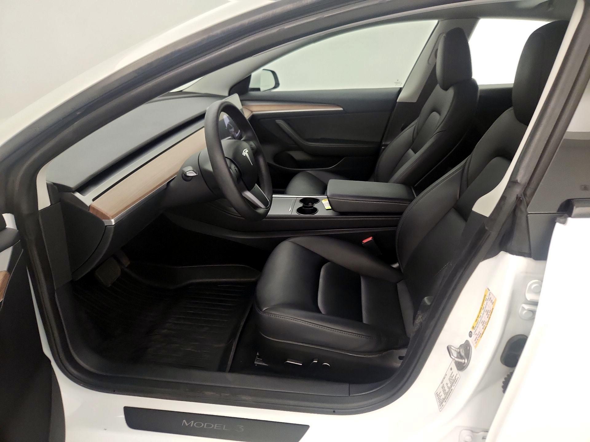 Thumbnail: 2023 Tesla Model 3 - 11