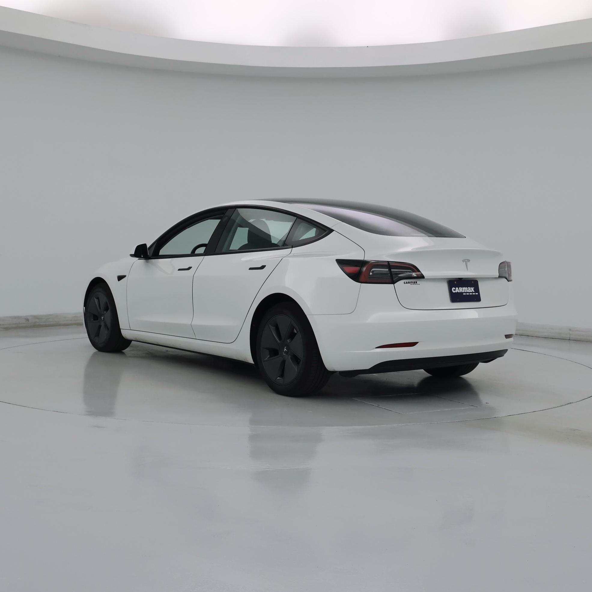 Thumbnail: 2023 Tesla Model 3 - 2