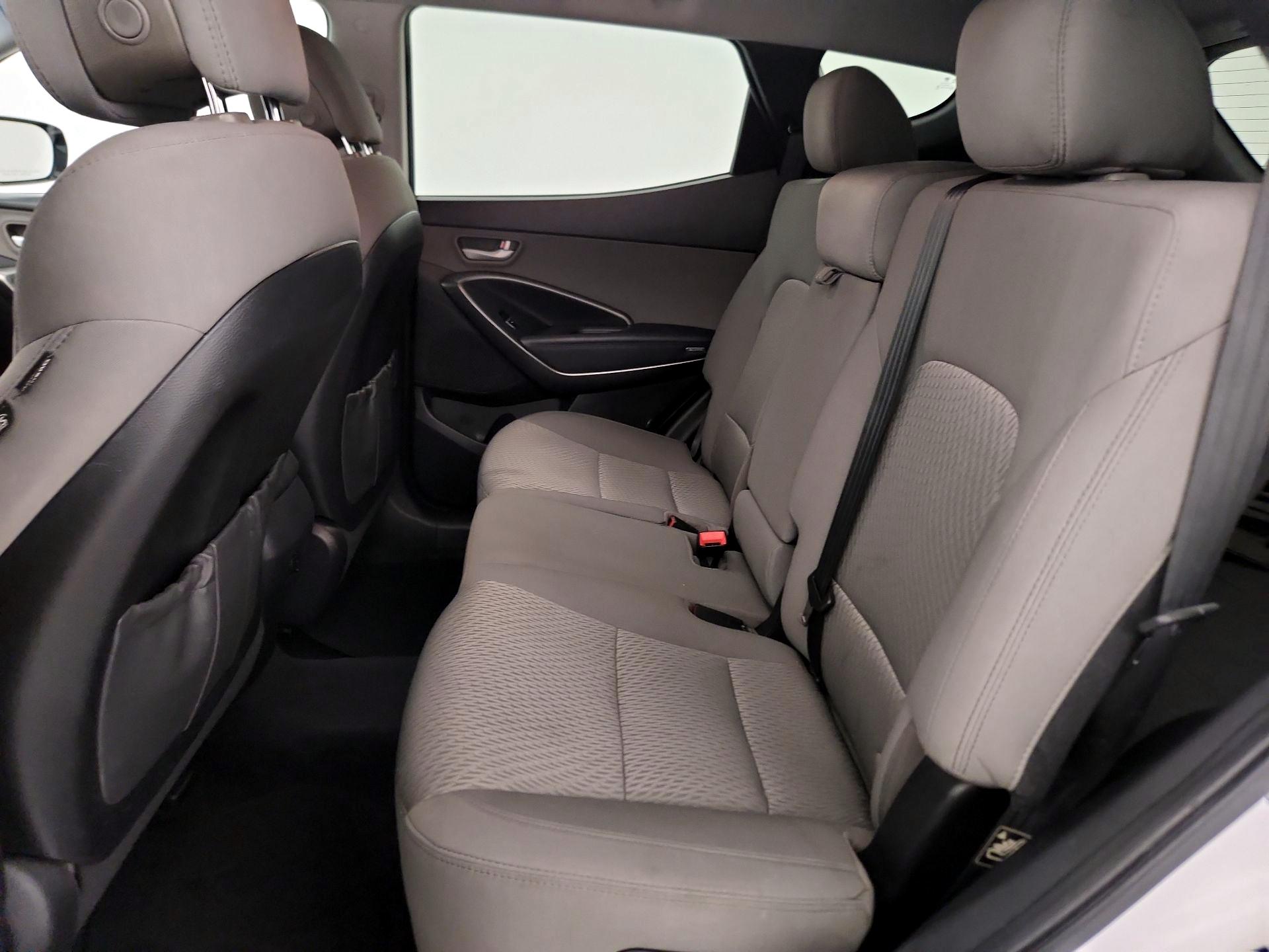 Thumbnail: 2017 Hyundai Santa Fe - 19