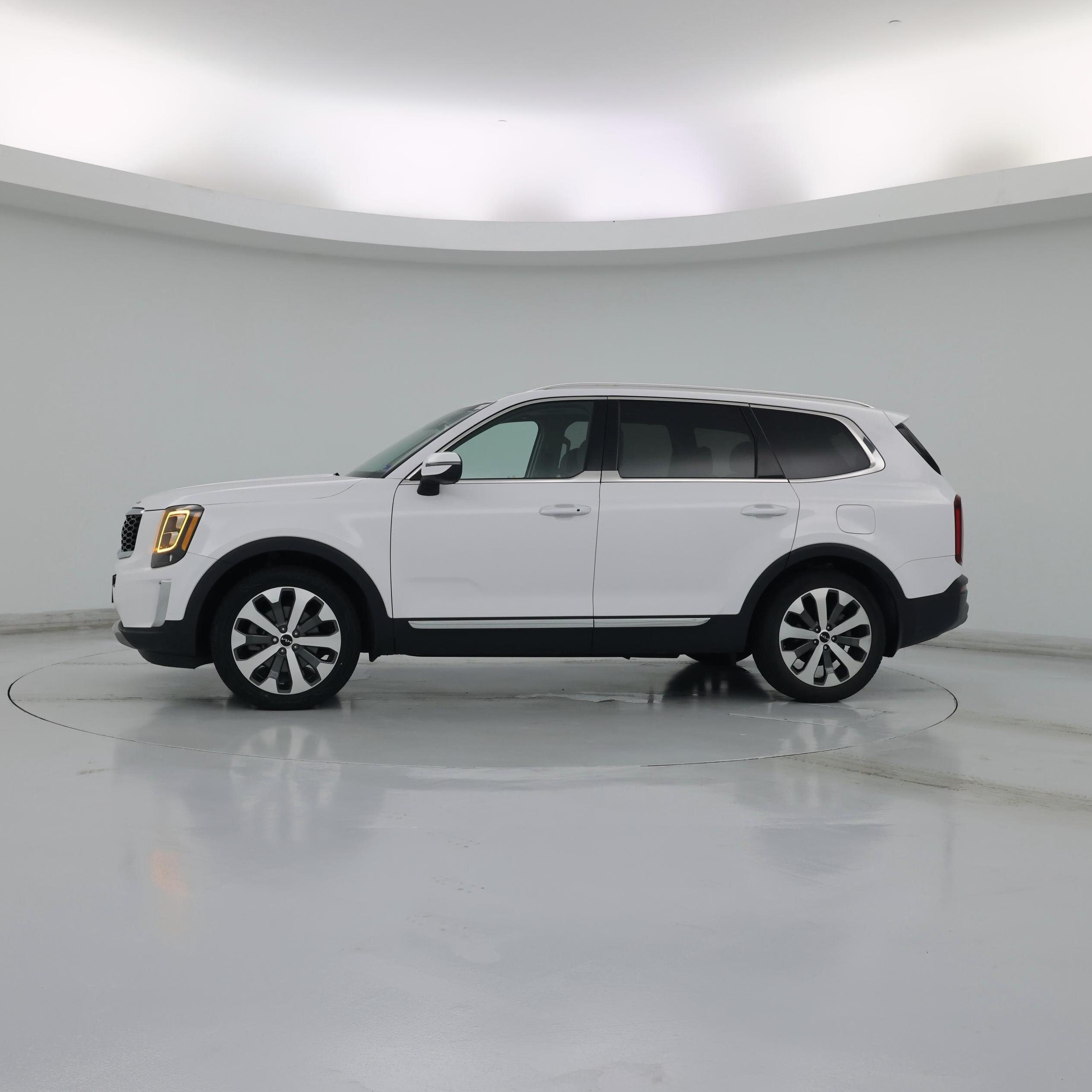 Thumbnail: 2022 Kia Telluride - 3