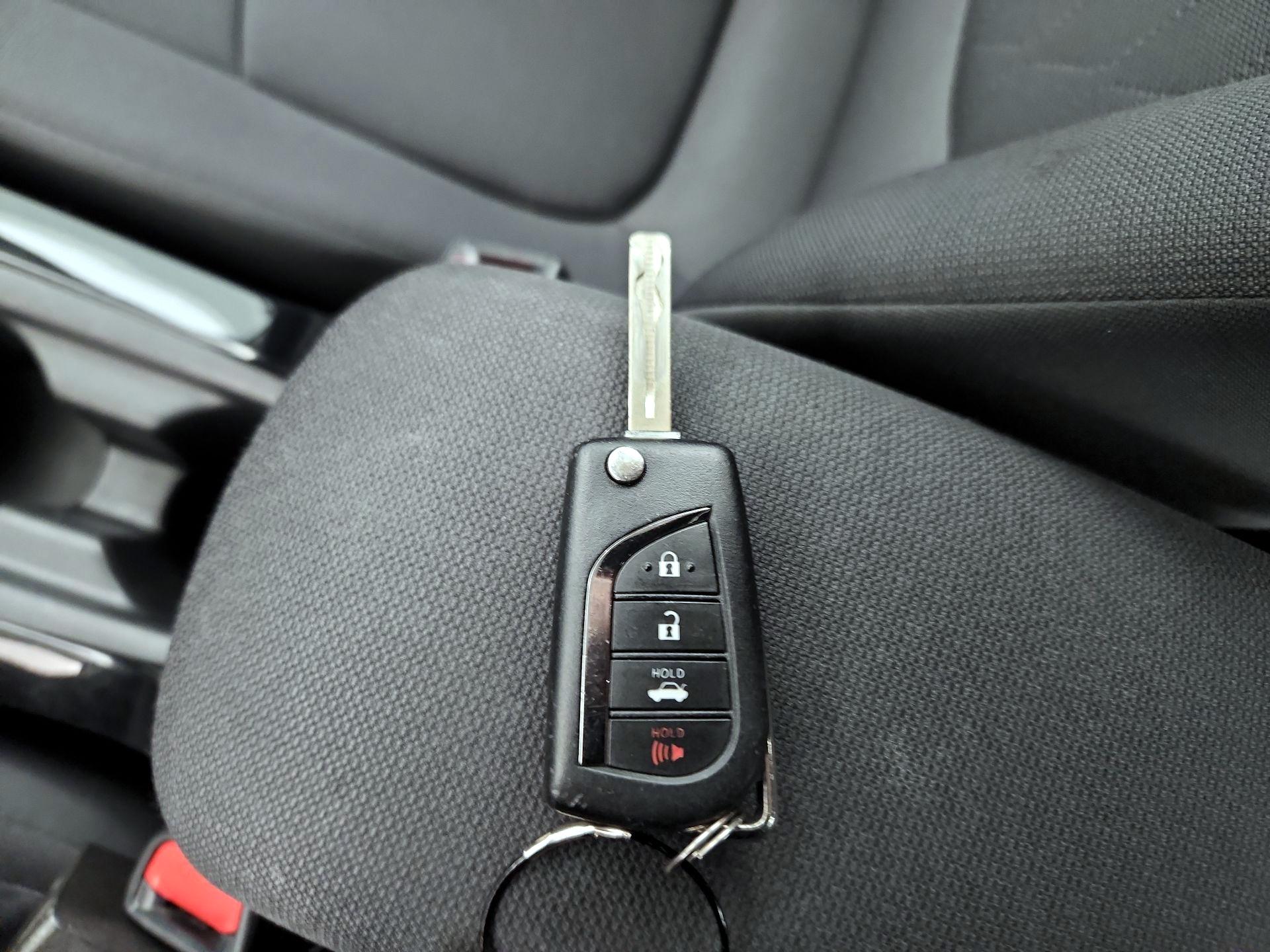 Thumbnail: 2020 Toyota Corolla - 17