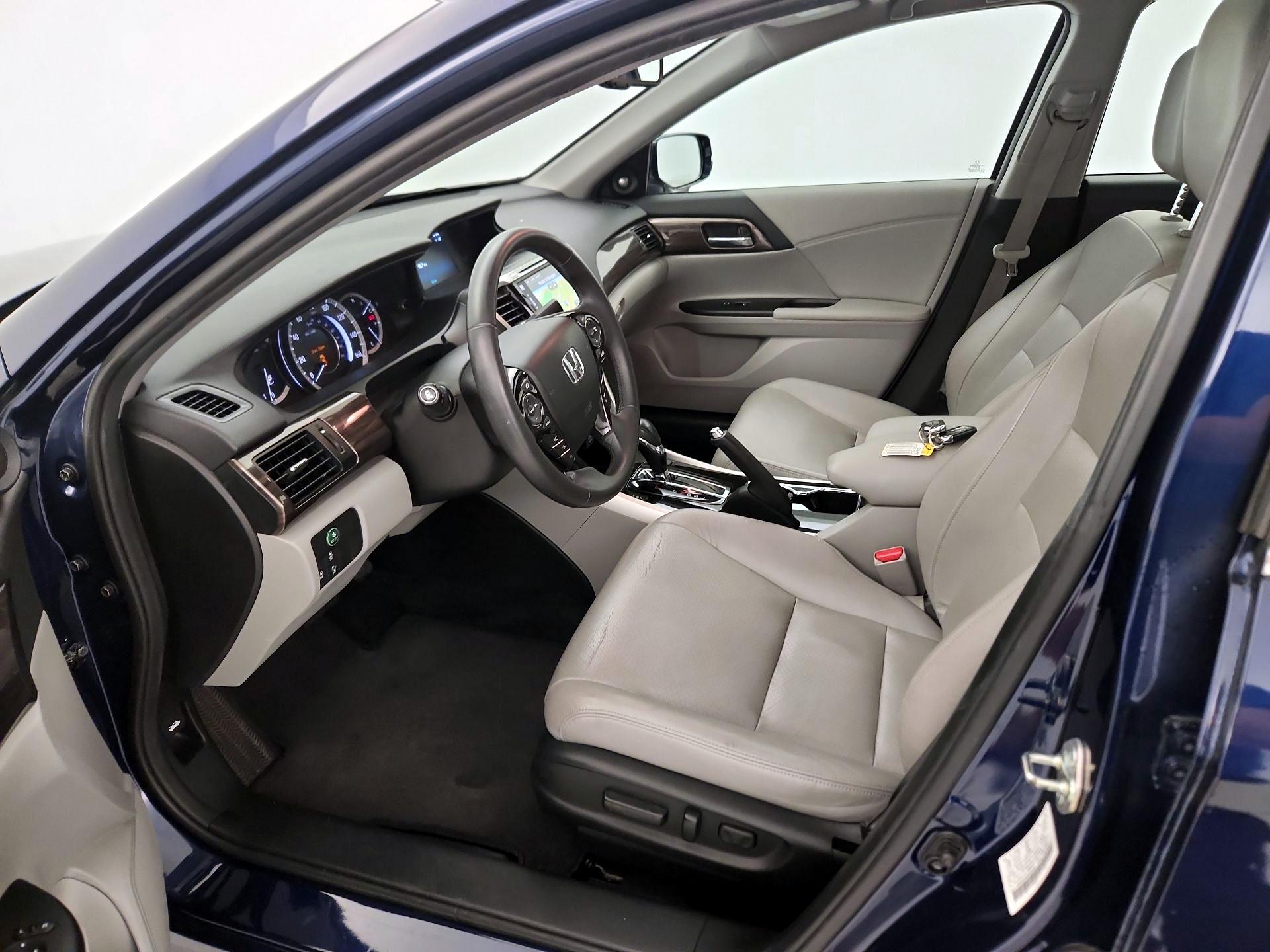 Thumbnail: 2016 Honda Accord - 11