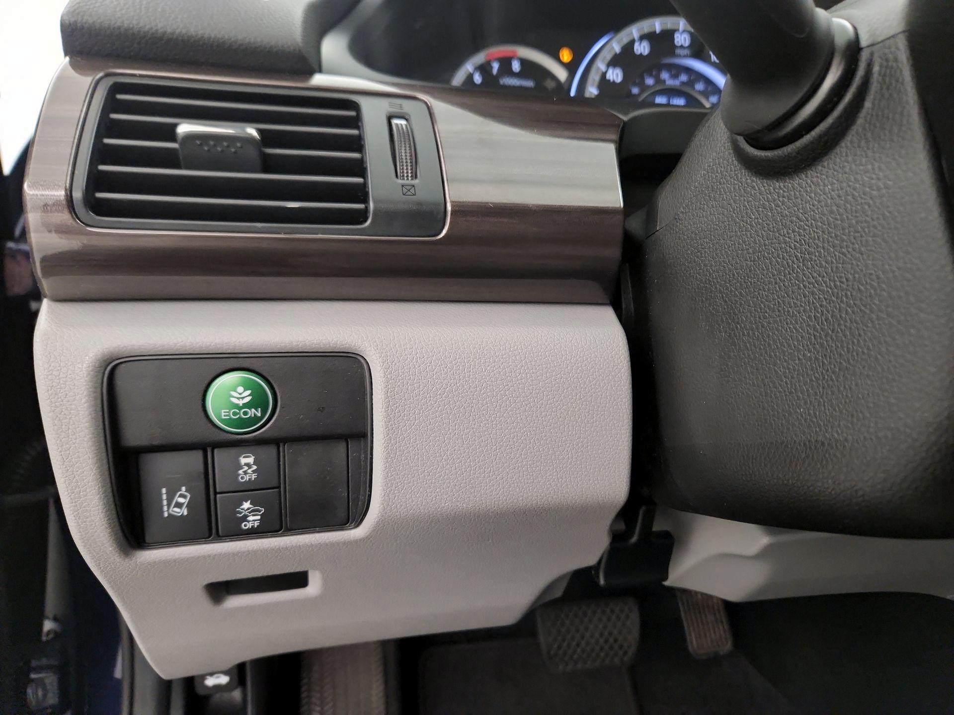 Thumbnail: 2016 Honda Accord - 13