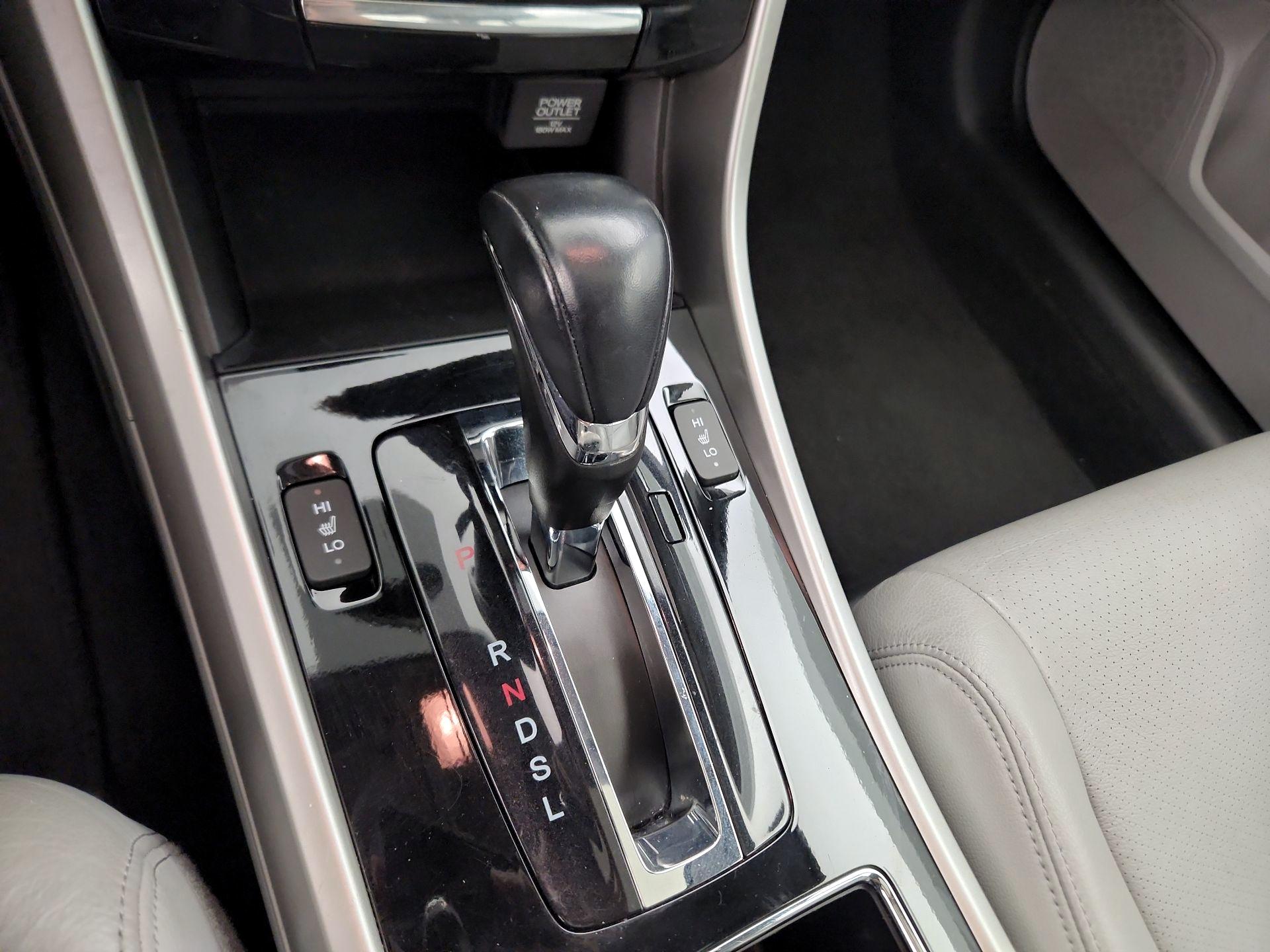 Thumbnail: 2016 Honda Accord - 17