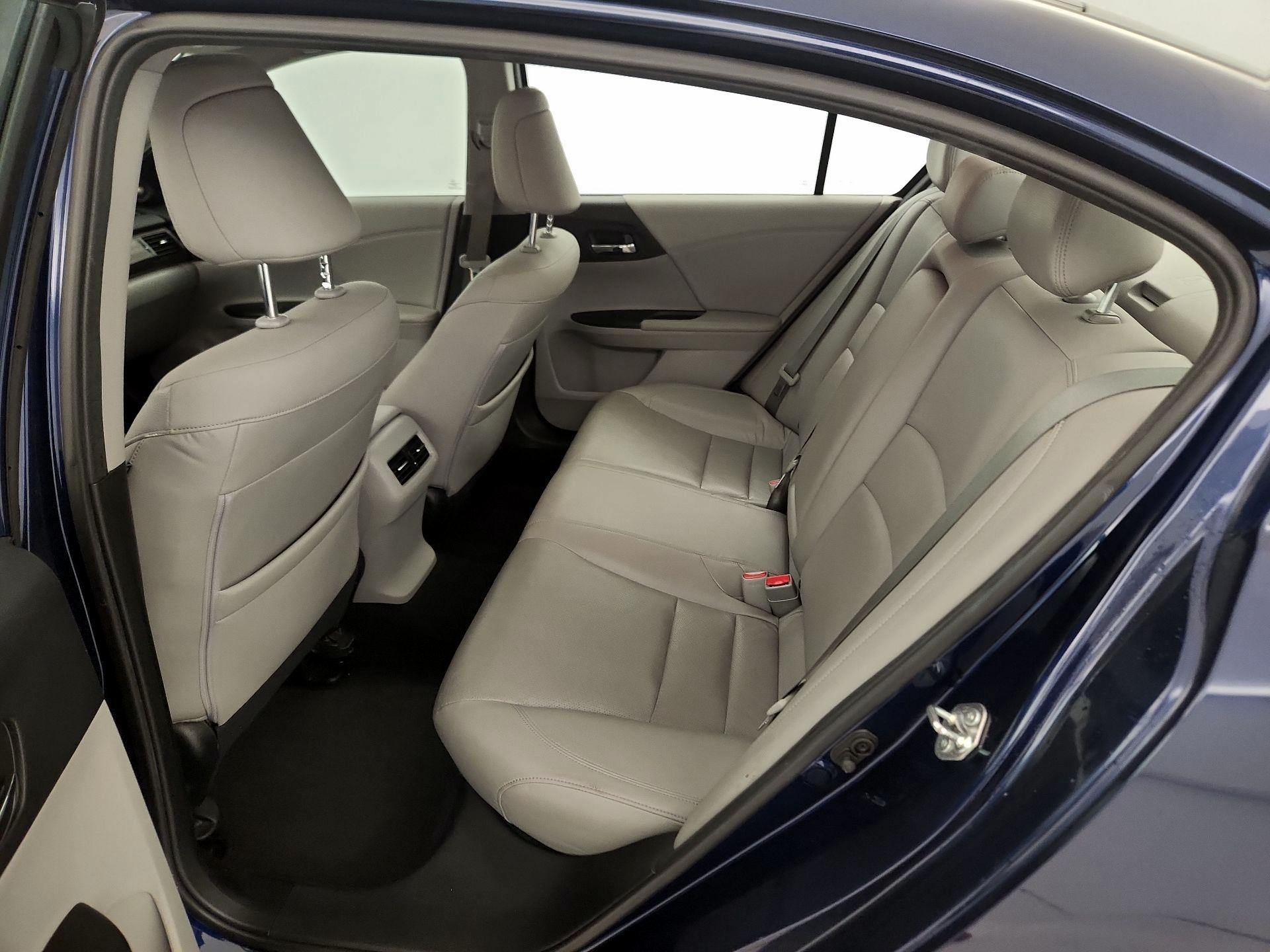 Thumbnail: 2016 Honda Accord - 18