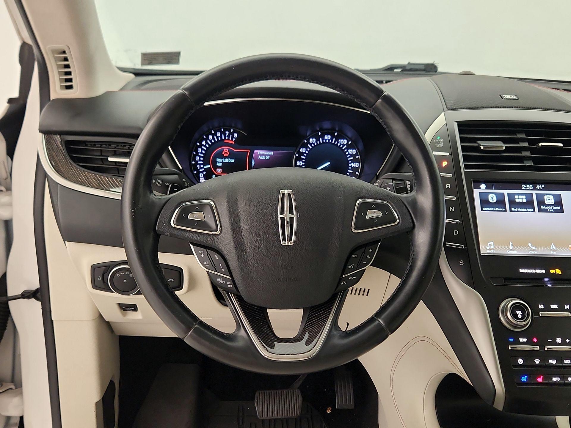 Thumbnail: 2019 Lincoln MKC - 10