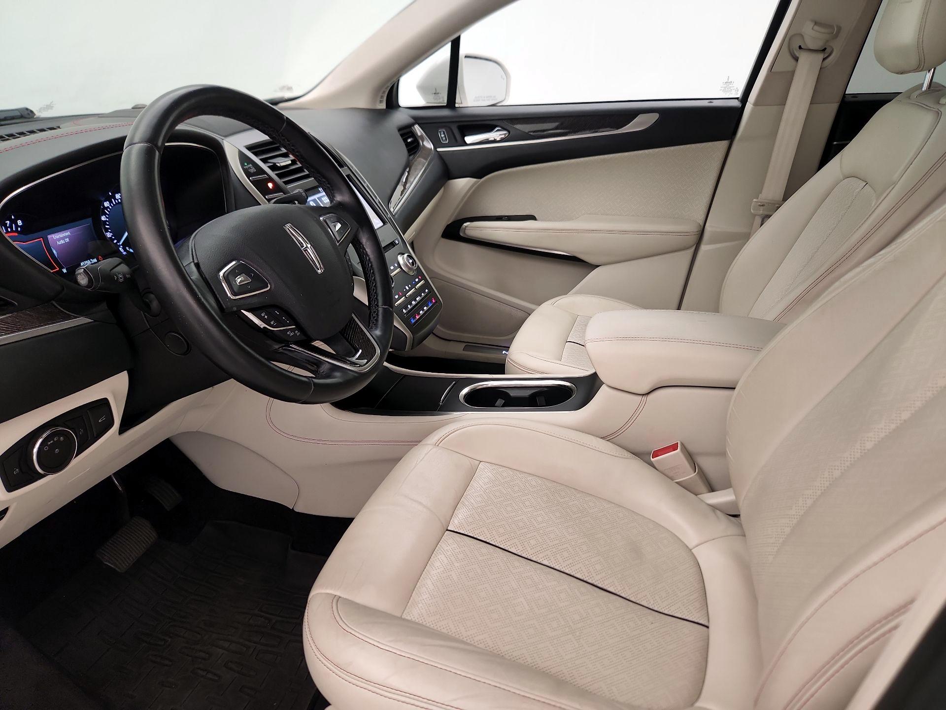 Thumbnail: 2019 Lincoln MKC - 11