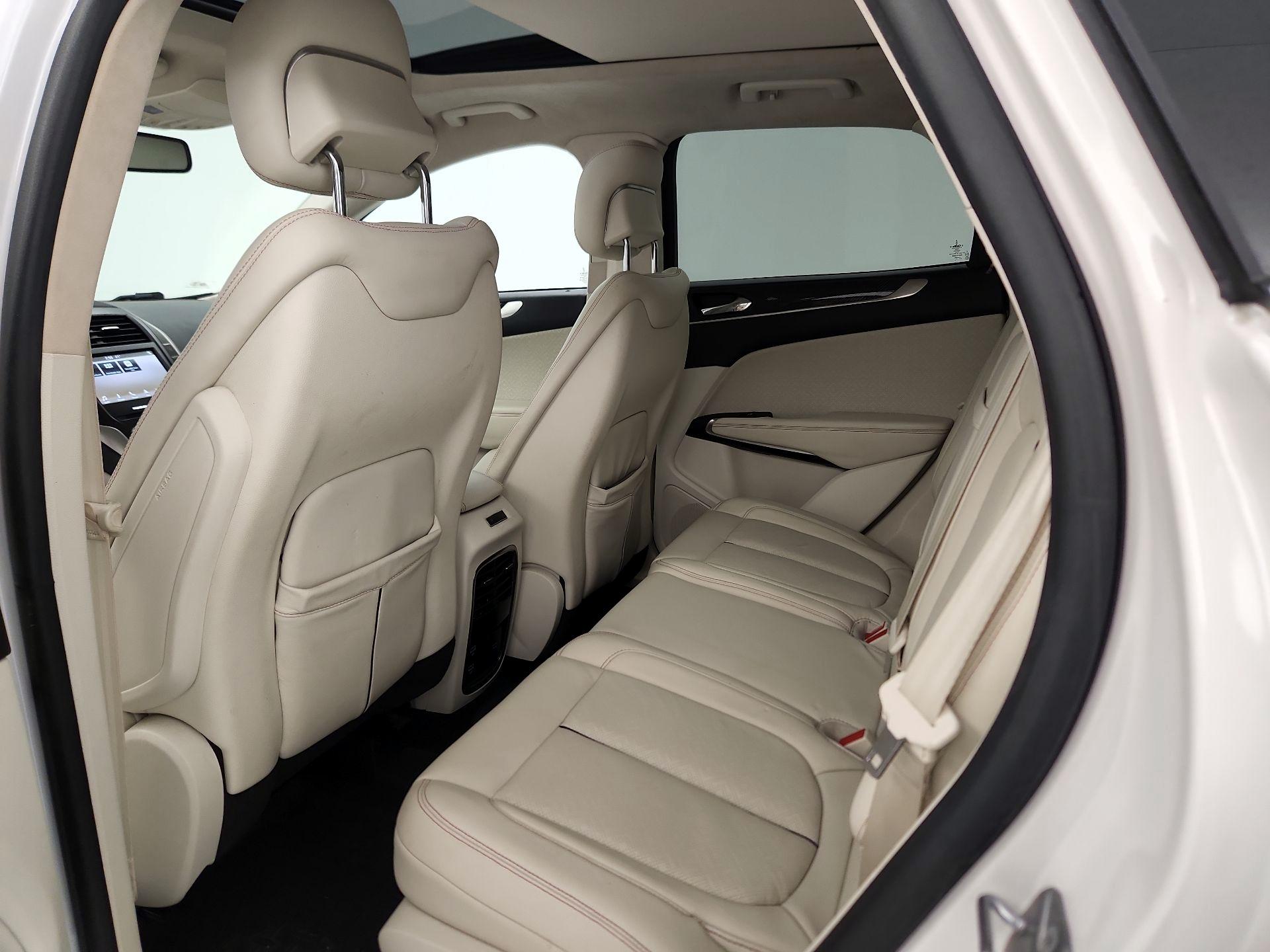 Thumbnail: 2019 Lincoln MKC - 20
