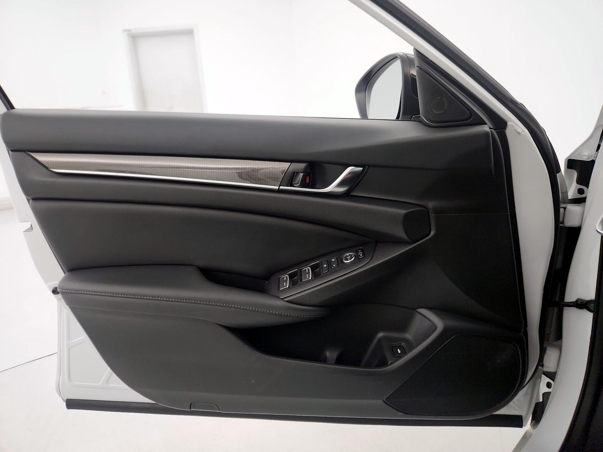 Thumbnail: 2022 Honda Accord - 12