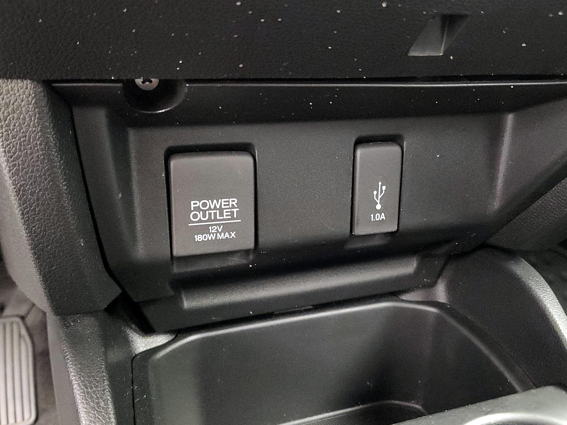Thumbnail: 2018 Honda Fit - 18