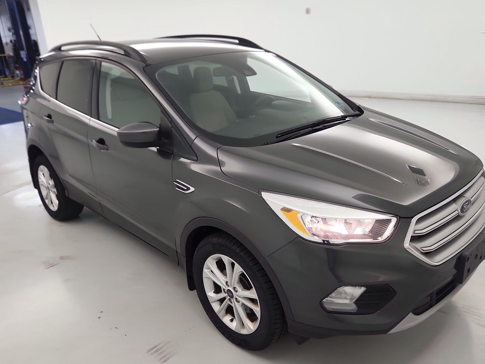 Thumbnail: 2018 Ford Escape - 1