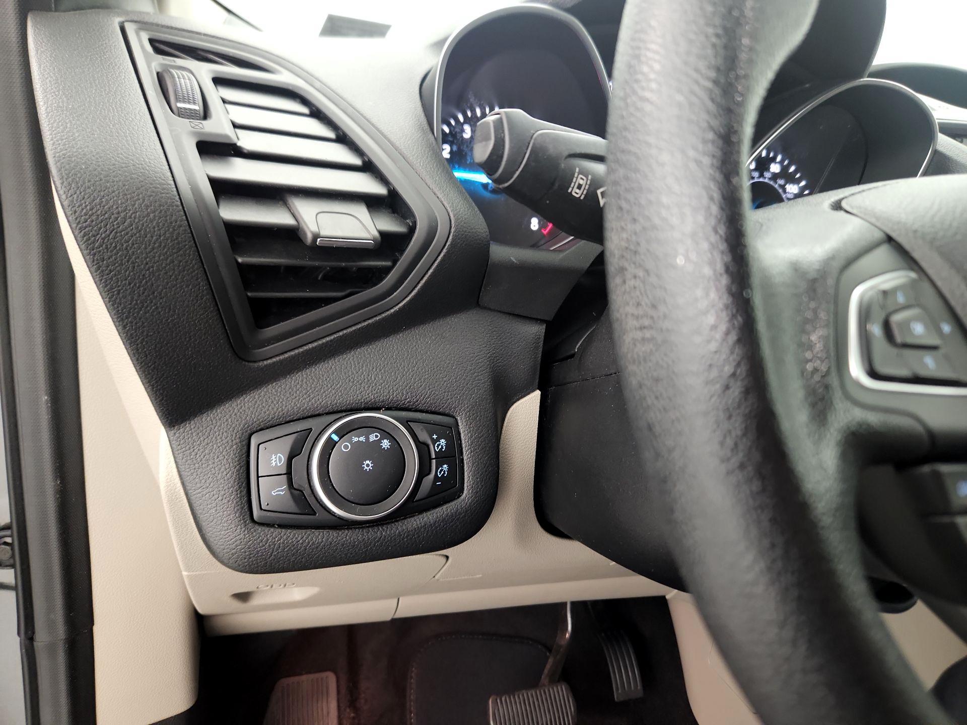Thumbnail: 2018 Ford Escape - 13
