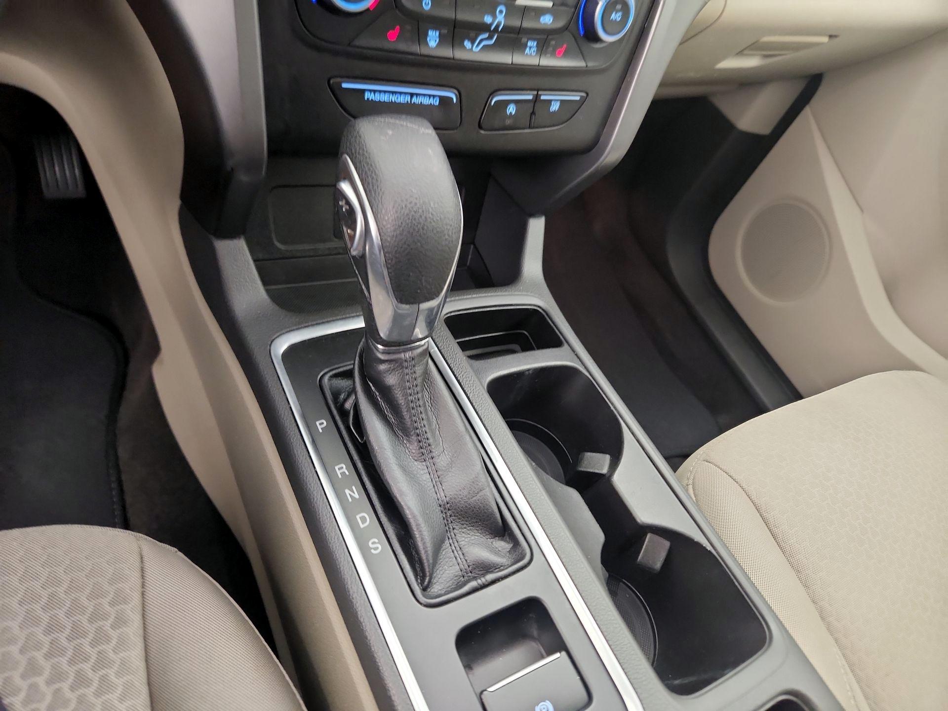 Thumbnail: 2018 Ford Escape - 16