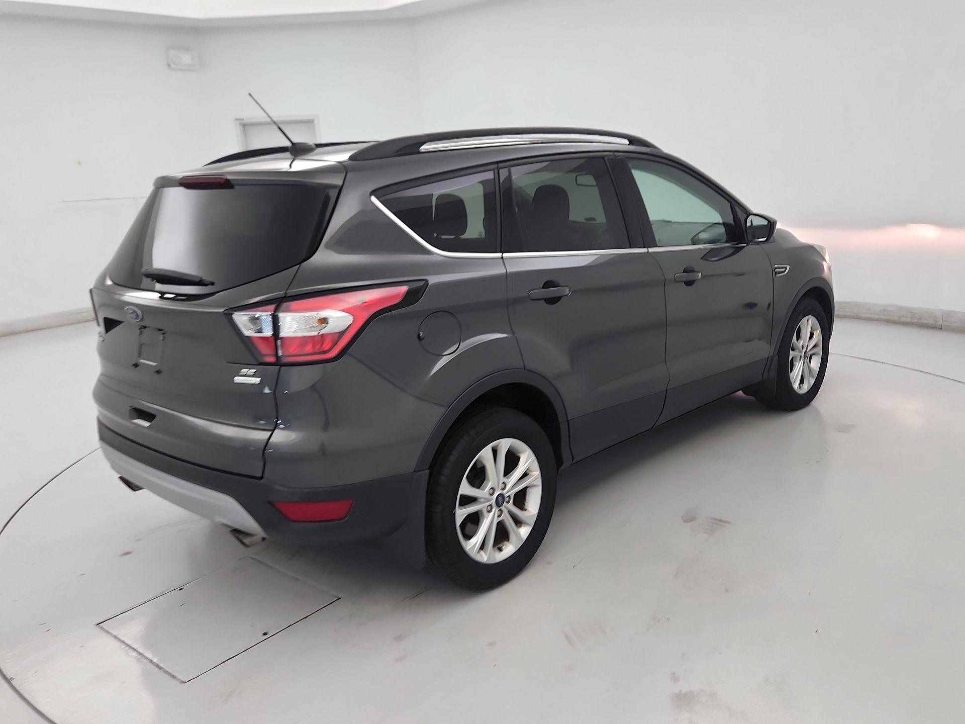 Thumbnail: 2018 Ford Escape - 5