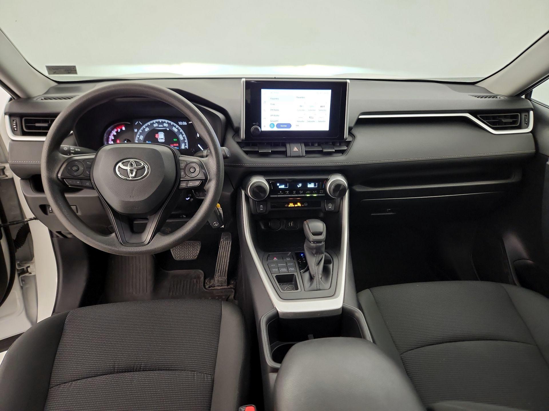 Thumbnail: 2025 Toyota RAV4 - 9