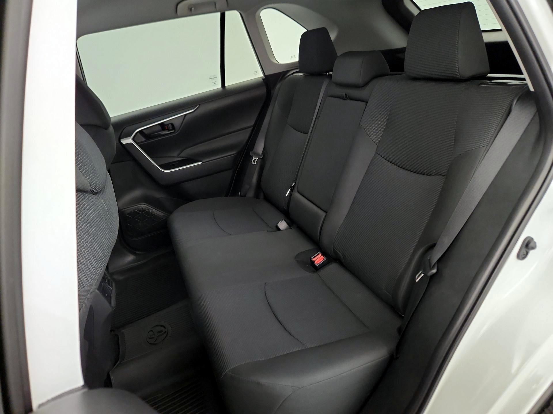 Thumbnail: 2025 Toyota RAV4 - 20