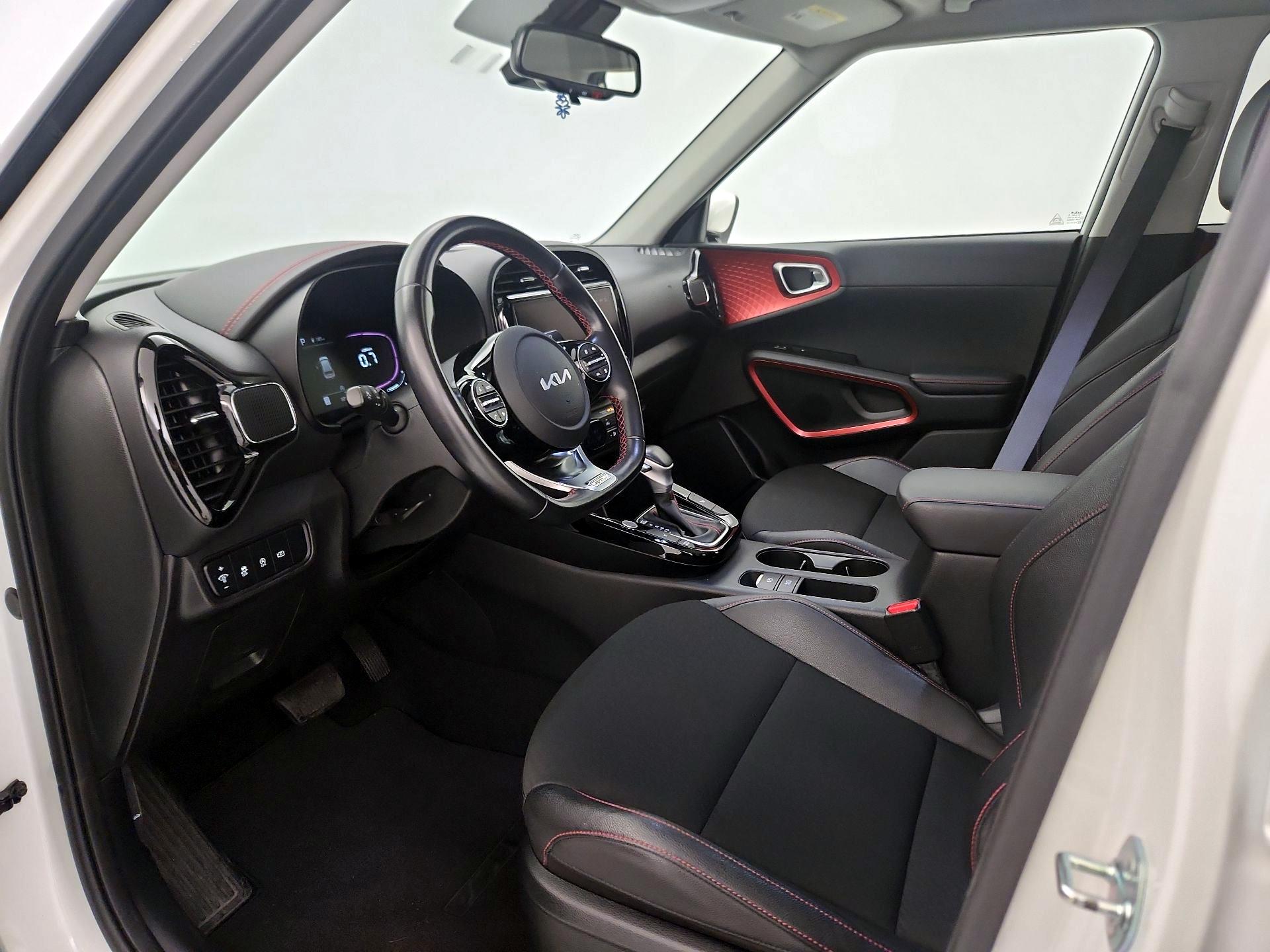 Thumbnail: 2023 Kia Soul - 11