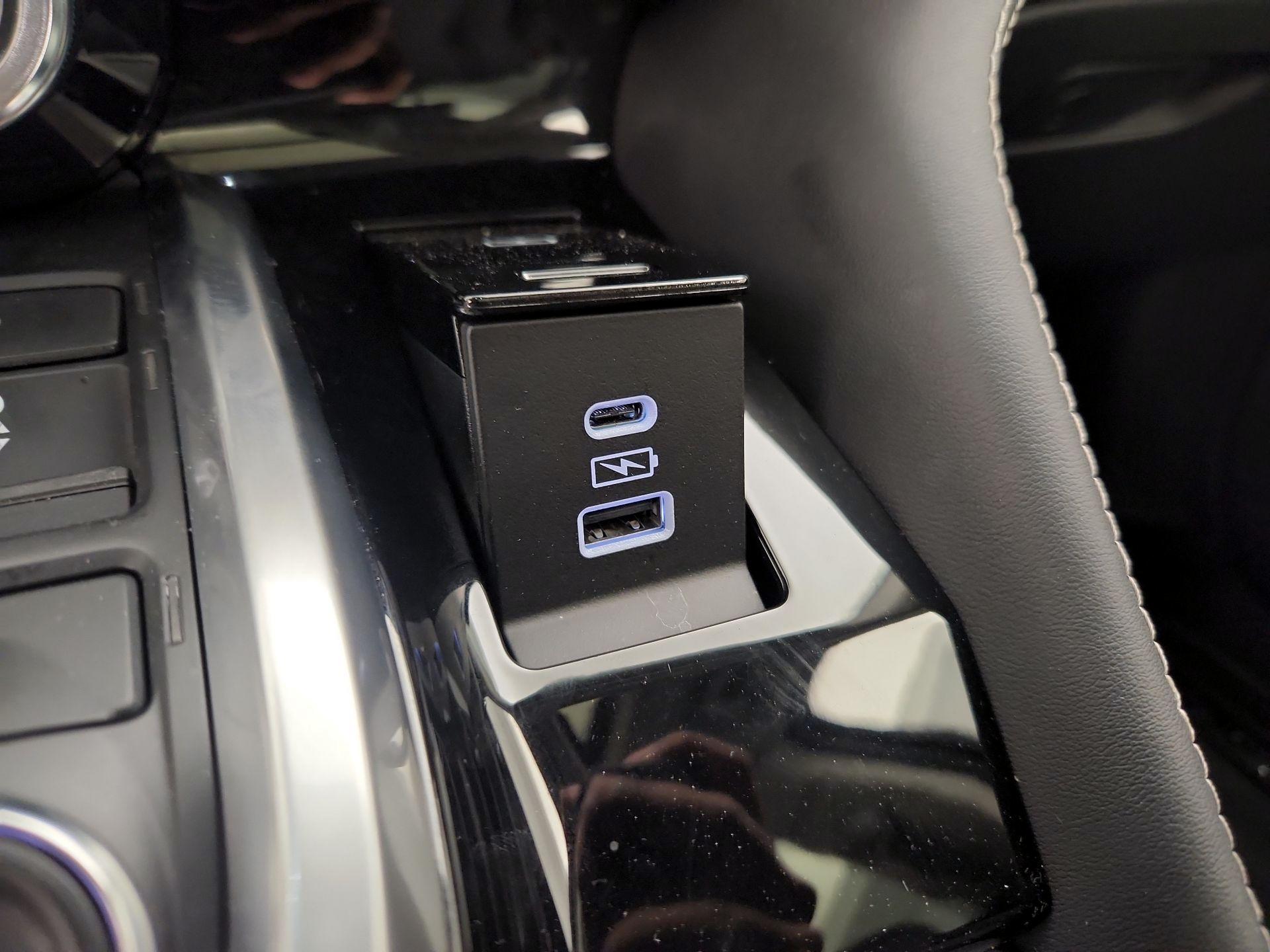 Thumbnail: 2024 Acura MDX - 19