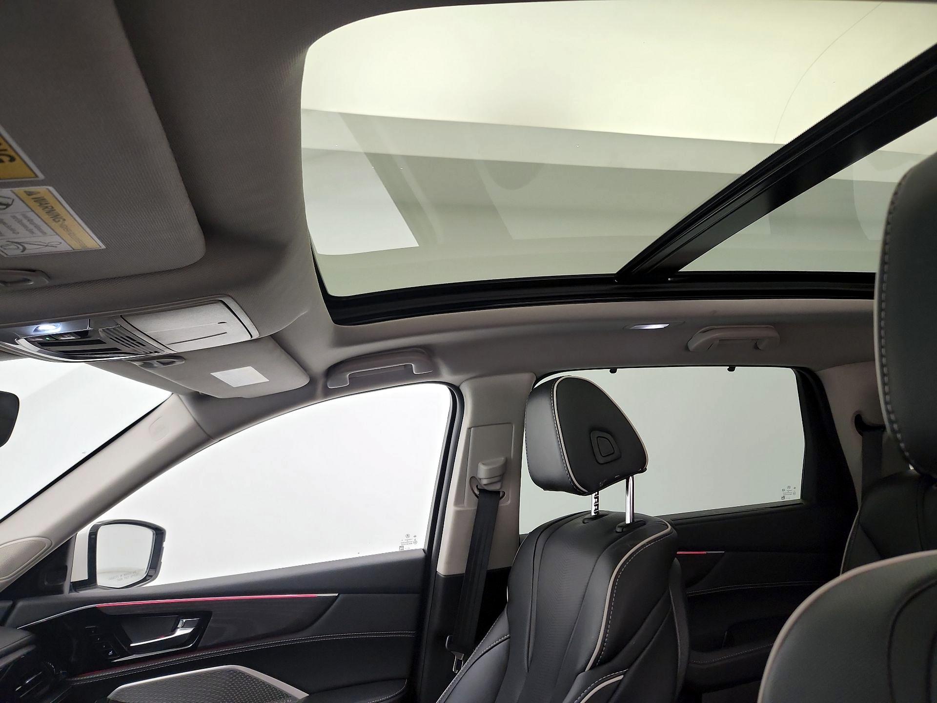 Thumbnail: 2024 Acura MDX - 20