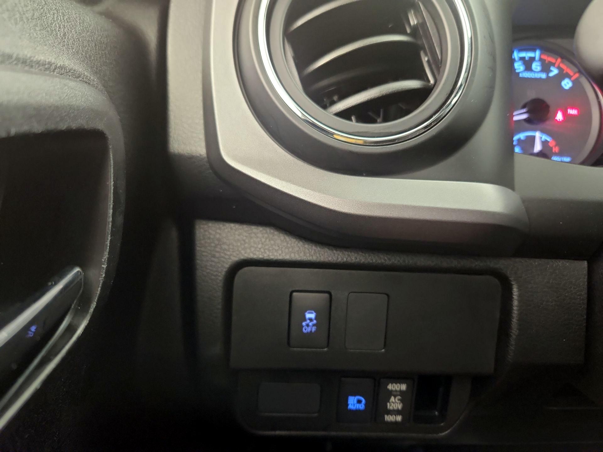 Thumbnail: 2021 Toyota Tacoma - 13