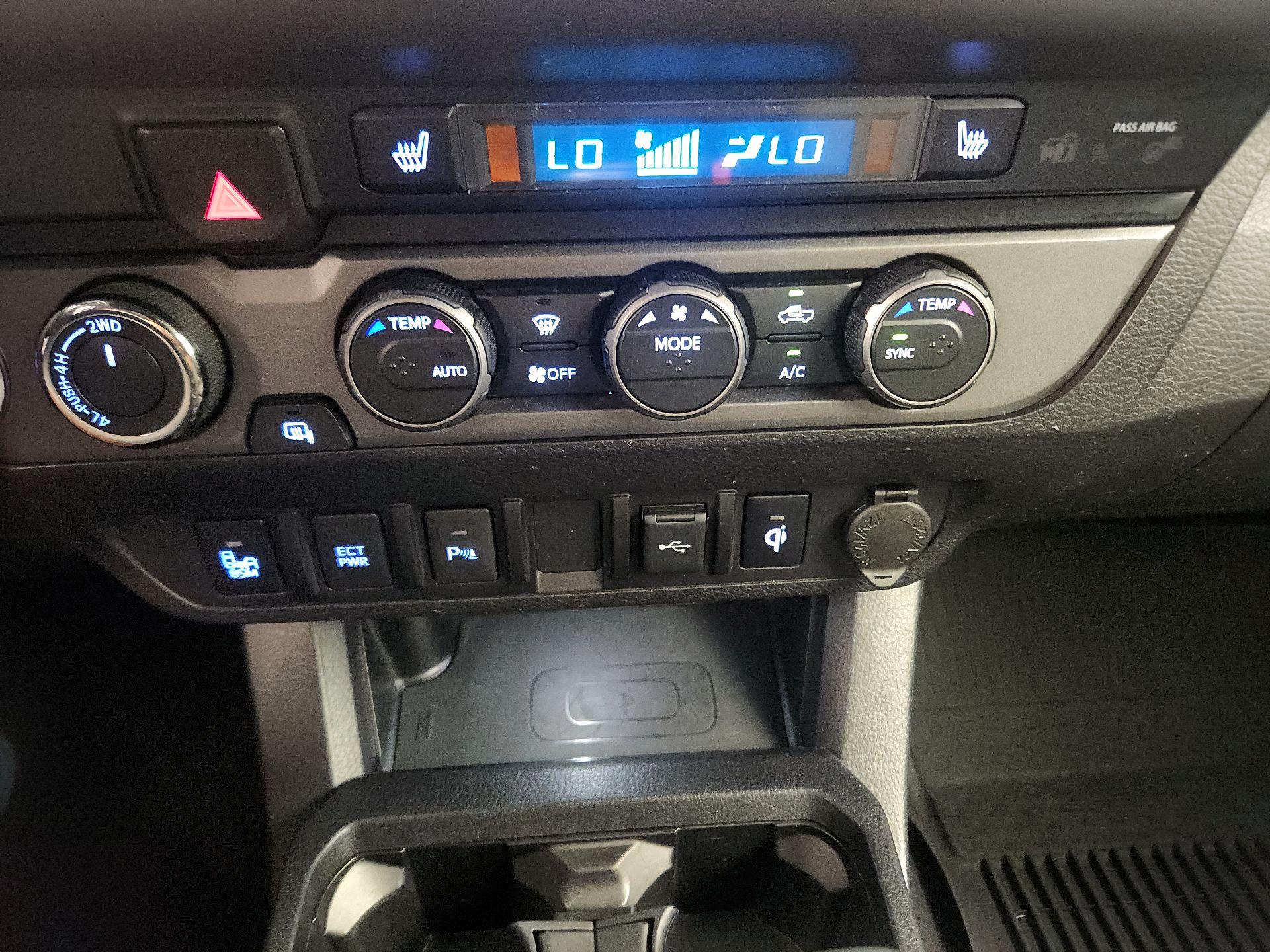 Thumbnail: 2021 Toyota Tacoma - 17