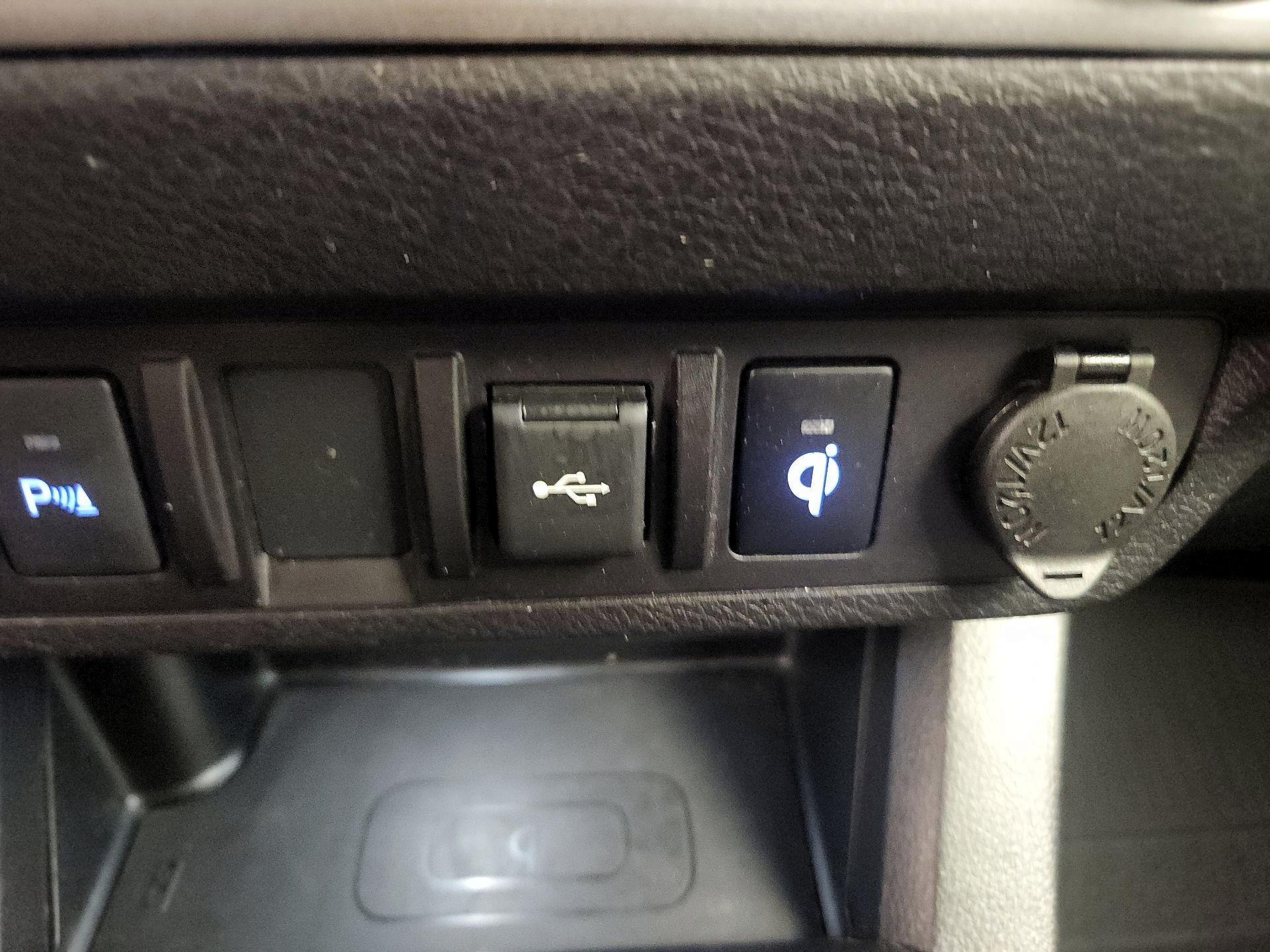 Thumbnail: 2021 Toyota Tacoma - 19