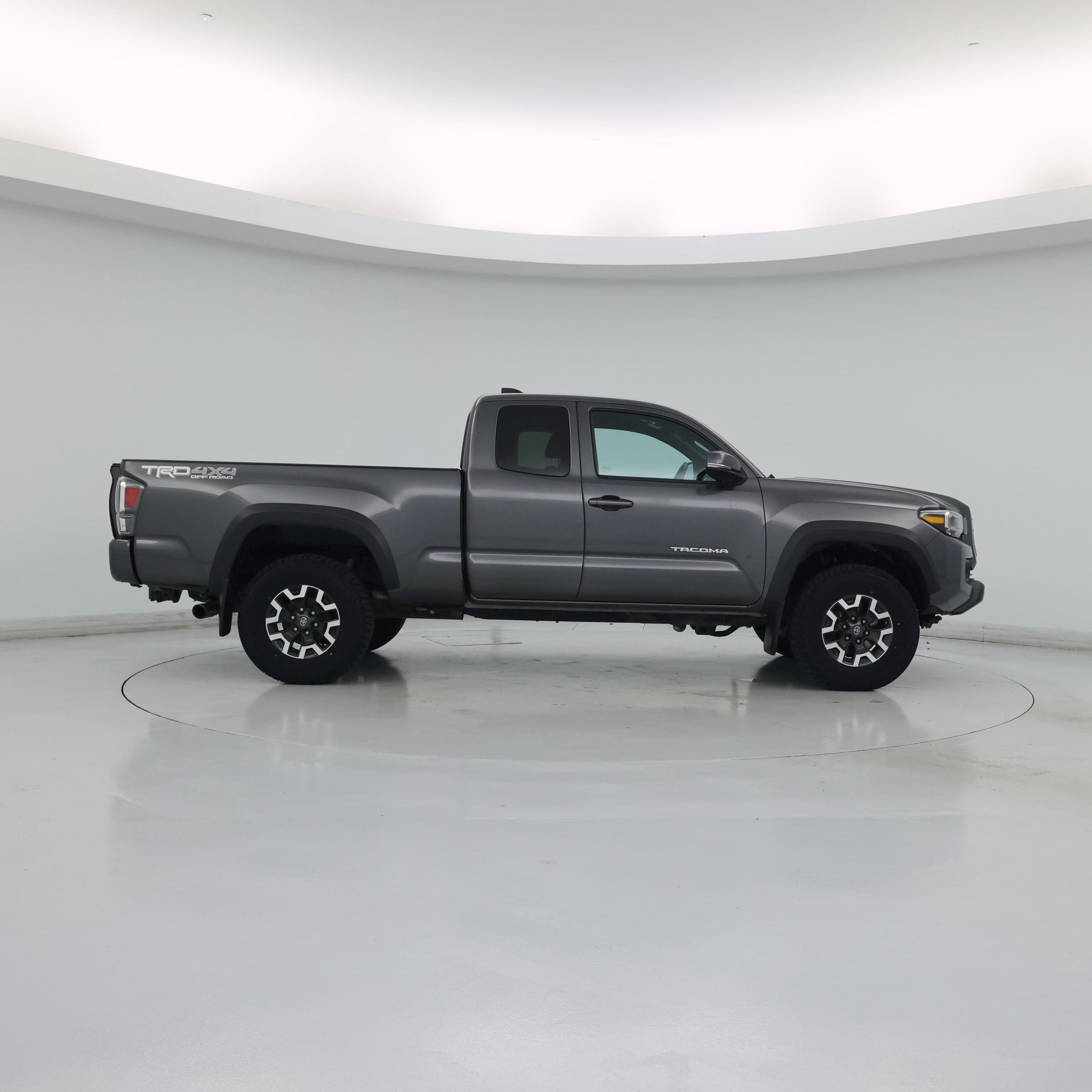 Thumbnail: 2021 Toyota Tacoma - 7