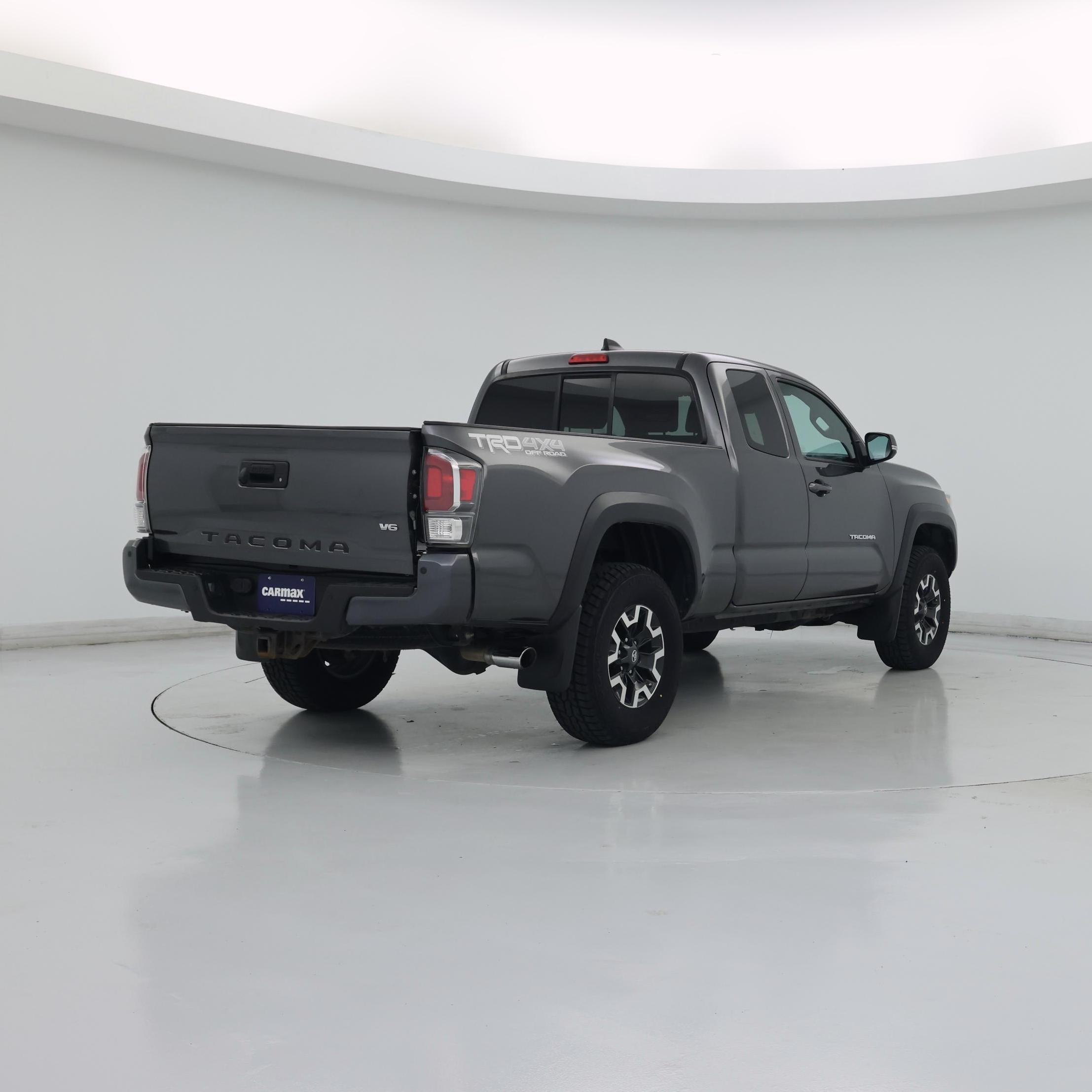 Thumbnail: 2021 Toyota Tacoma - 8