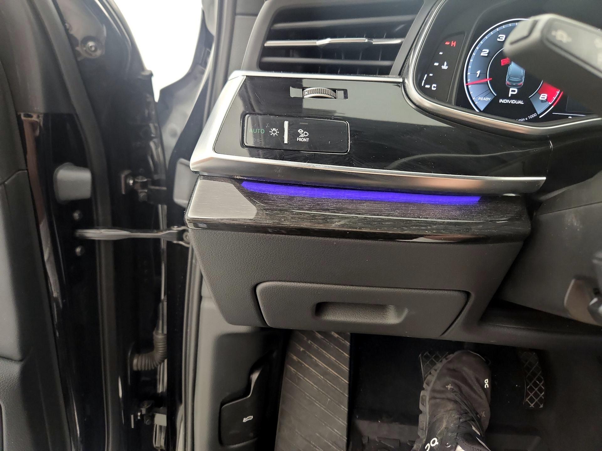 Thumbnail: 2021 Audi Q7 - 13