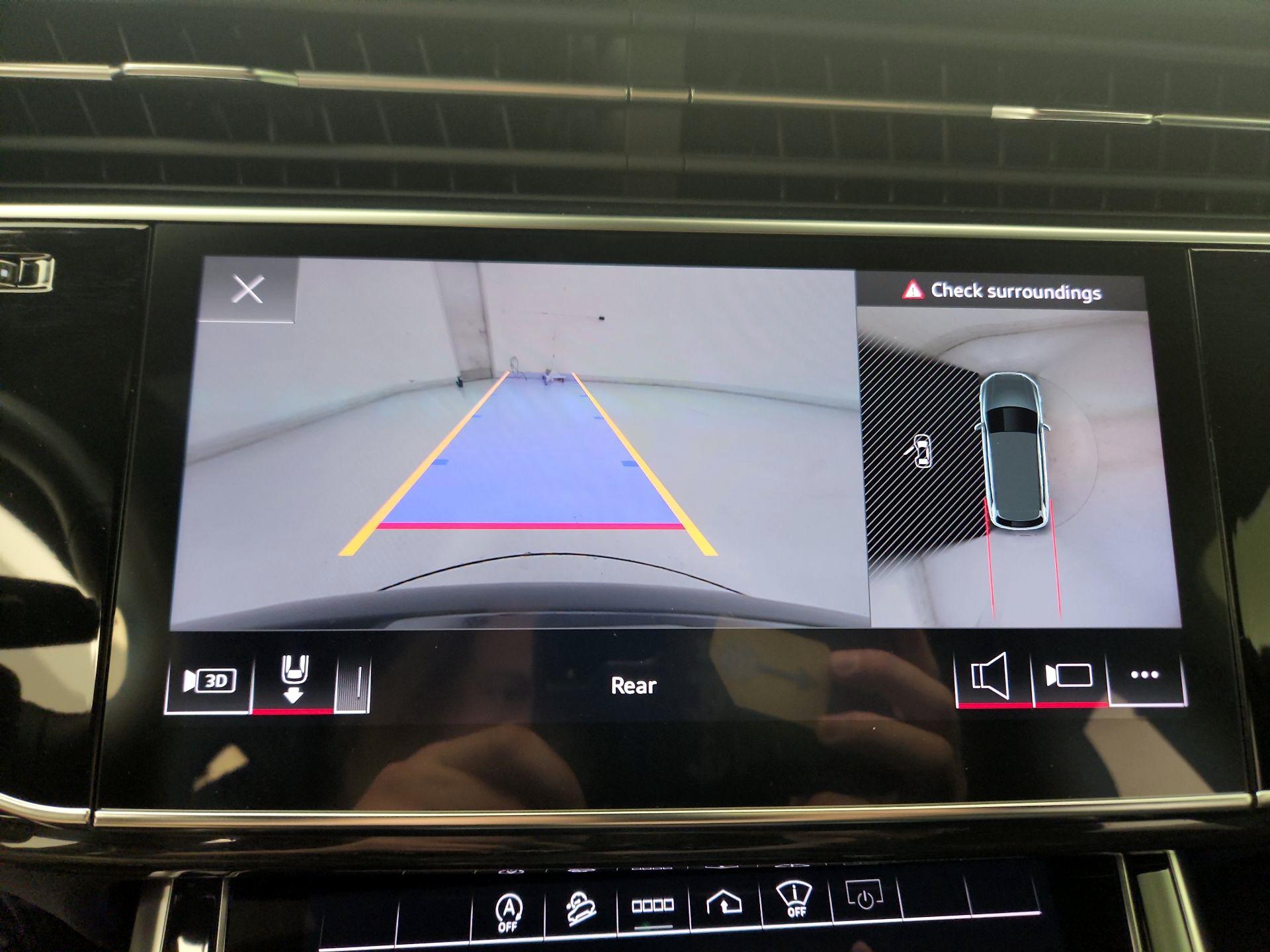 Thumbnail: 2021 Audi Q7 - 14