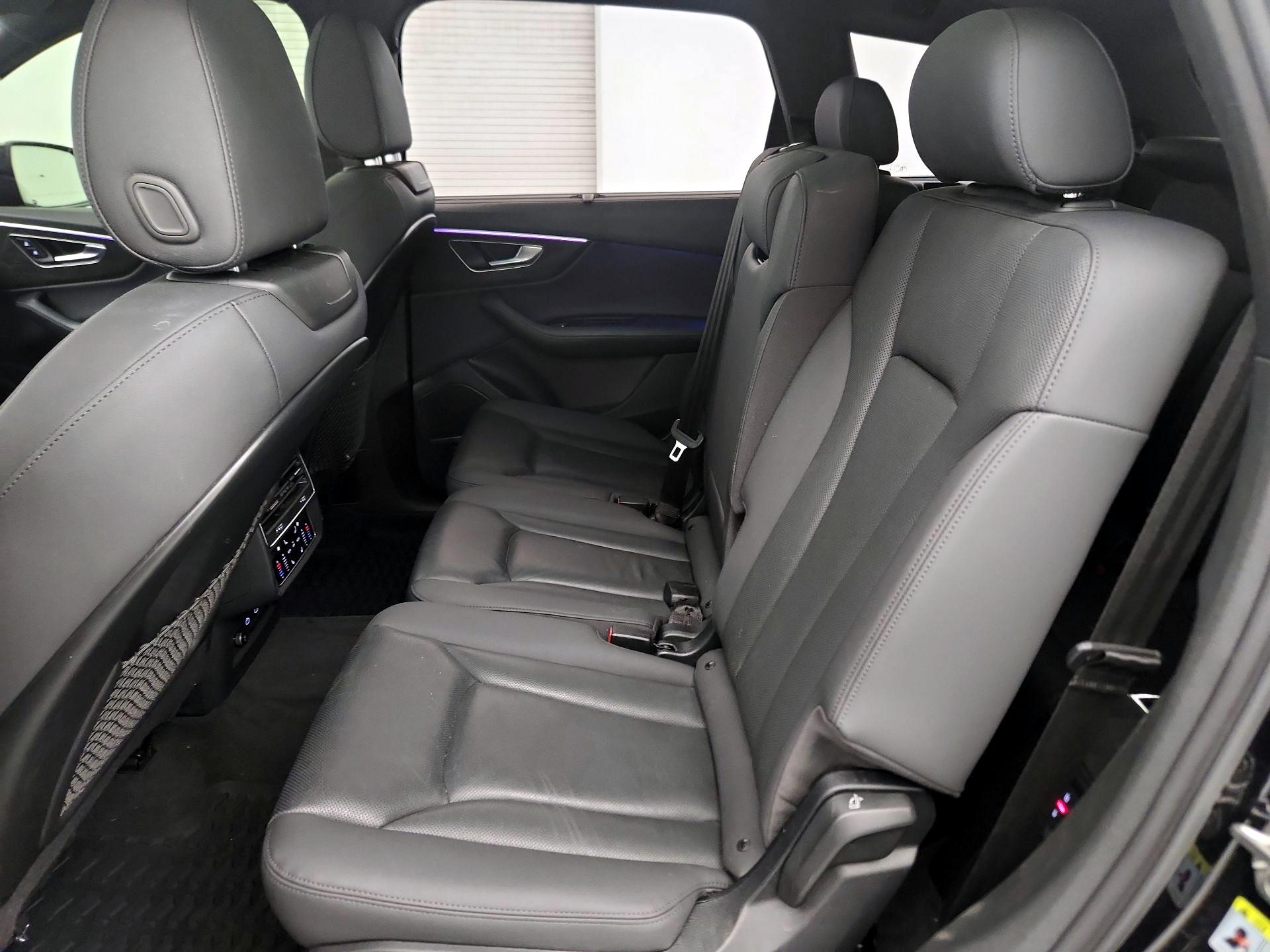 Thumbnail: 2021 Audi Q7 - 20