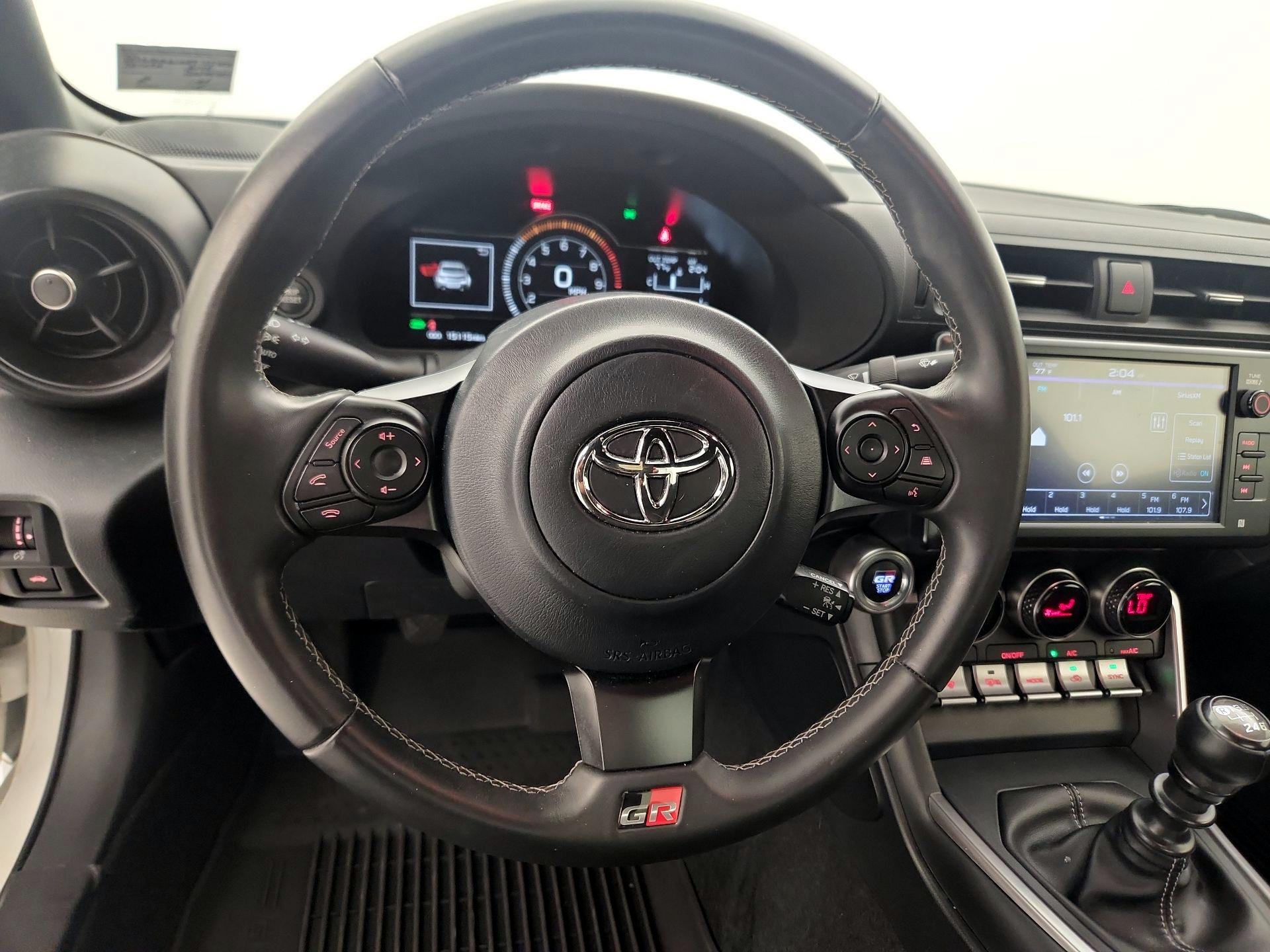 Thumbnail: 2024 Toyota GR86 - 10