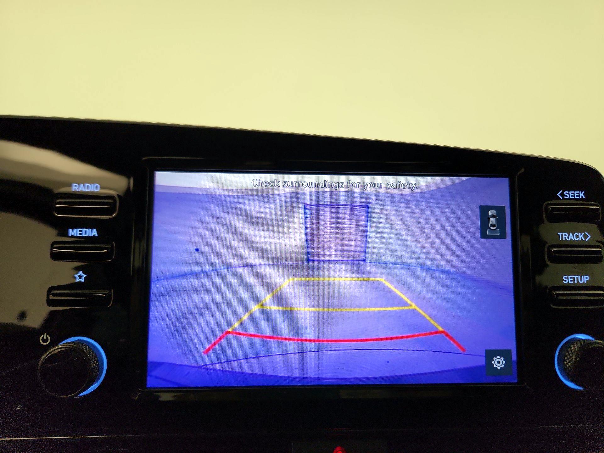 Thumbnail: 2021 Hyundai Elantra - 14