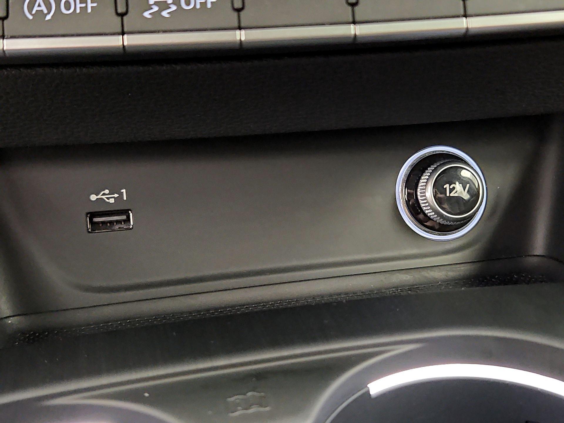 Thumbnail: 2019 Audi A4 - 18