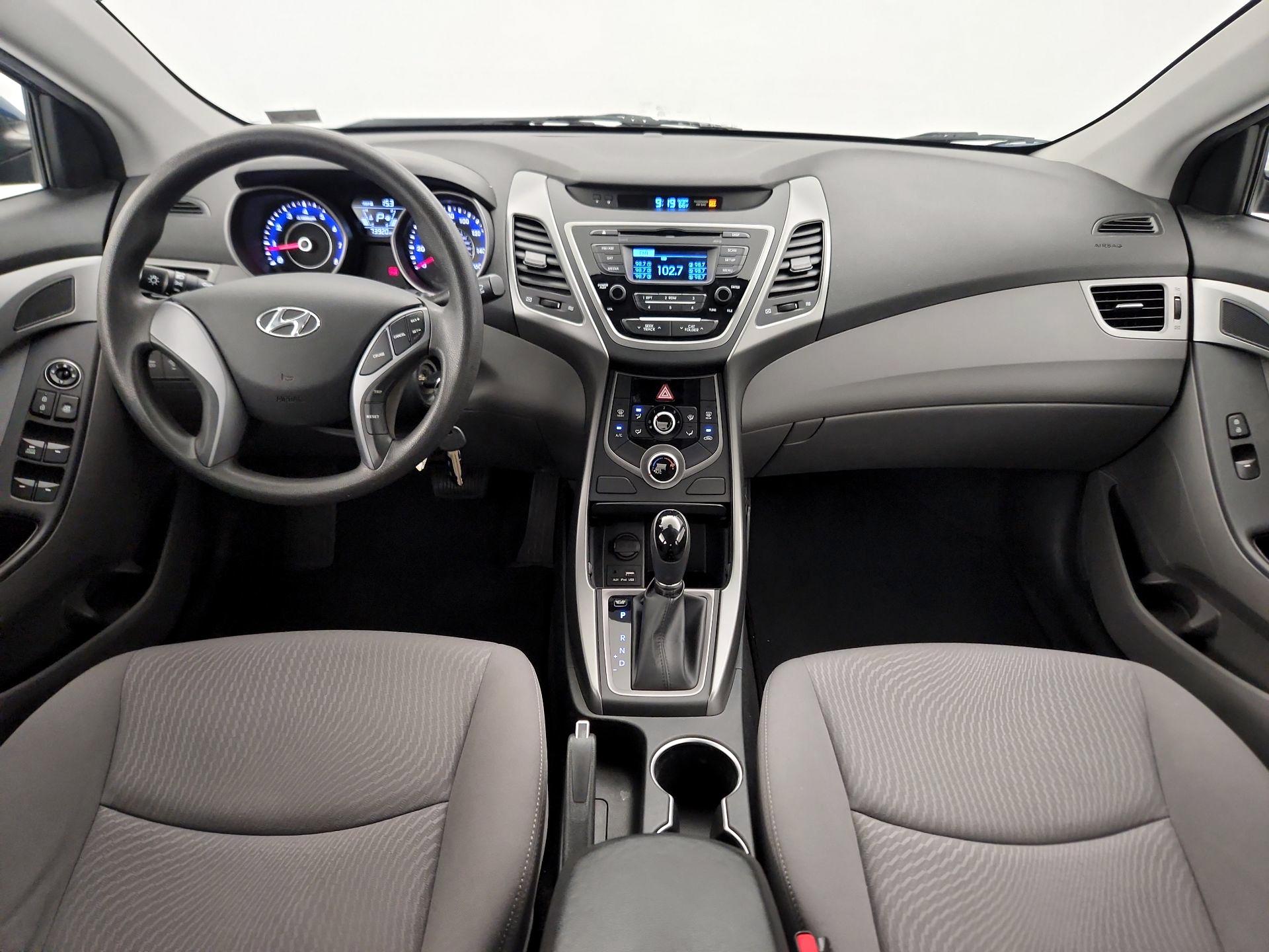 Thumbnail: 2016 Hyundai Elantra - 9