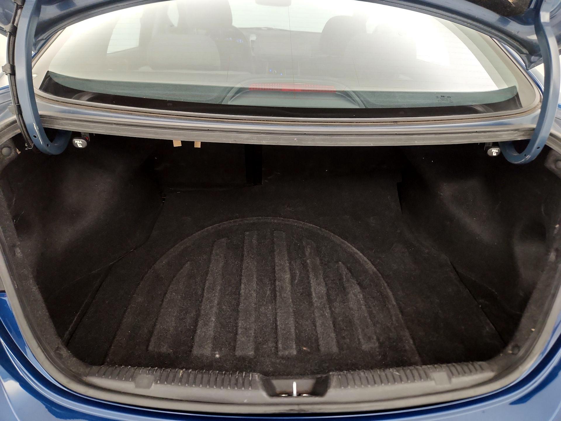 Thumbnail: 2016 Hyundai Elantra - 20