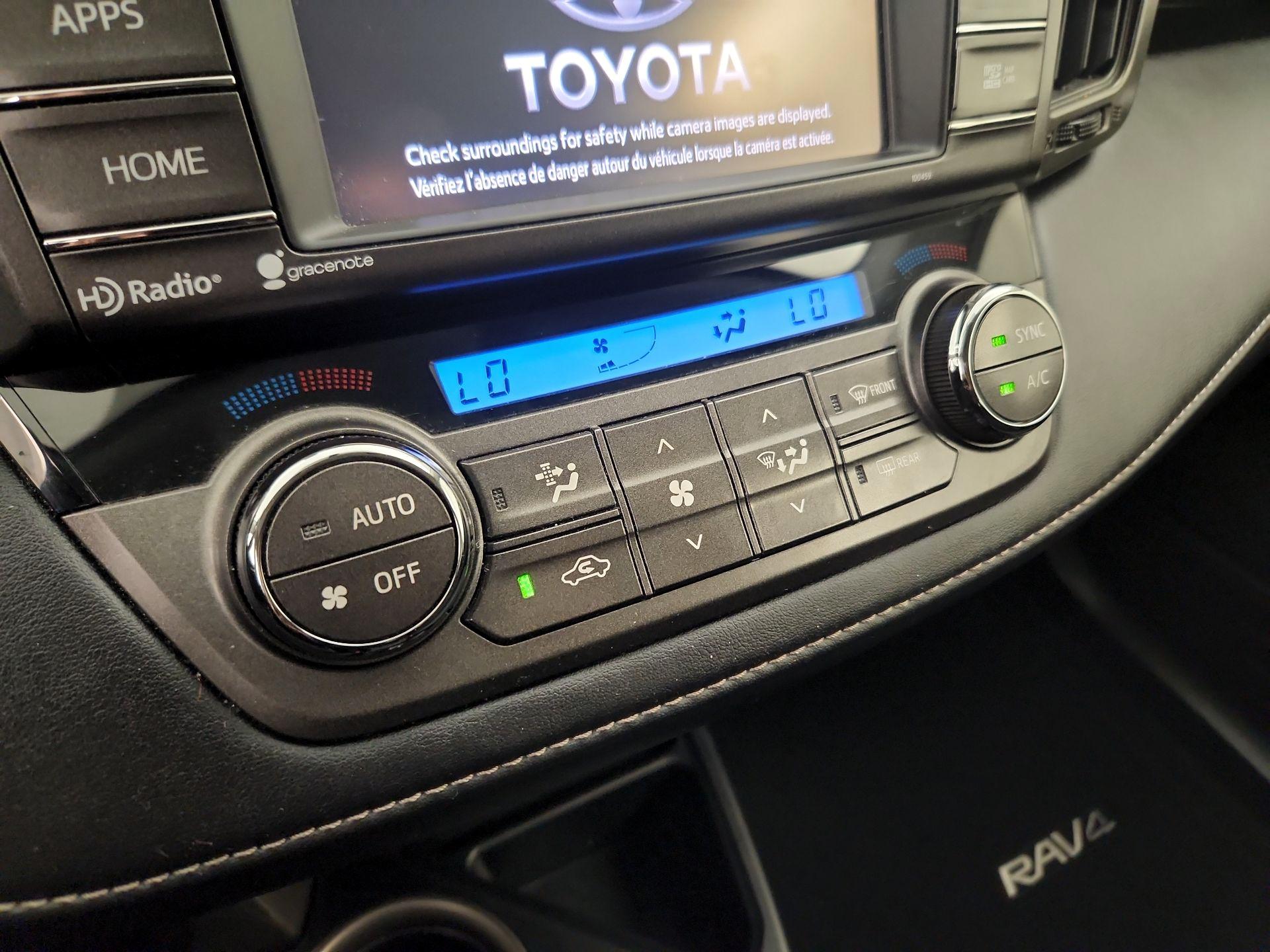 Thumbnail: 2015 Toyota RAV4 - 17