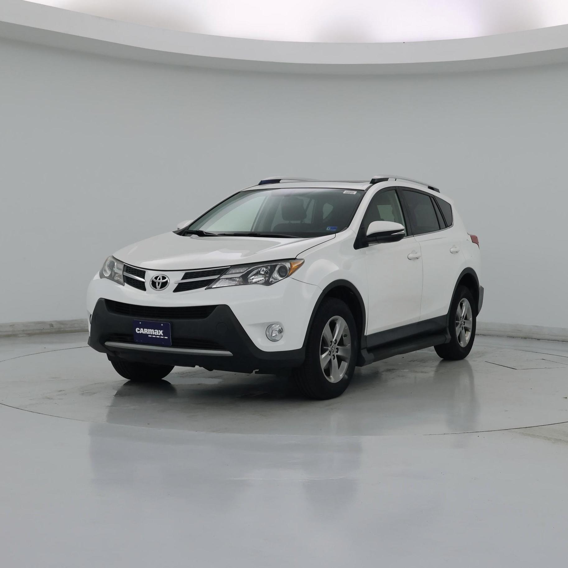 Thumbnail: 2015 Toyota RAV4 - 4