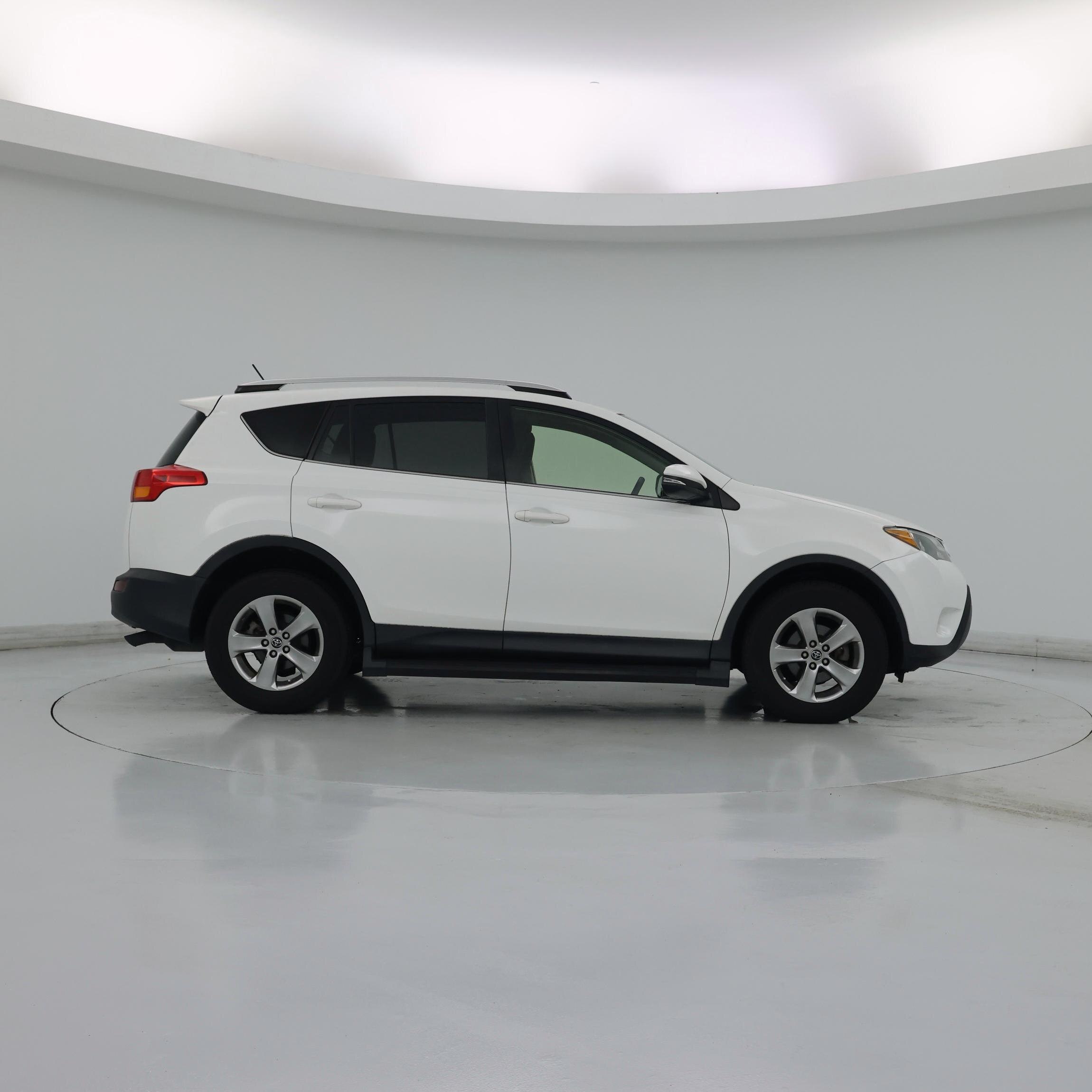 Thumbnail: 2015 Toyota RAV4 - 7