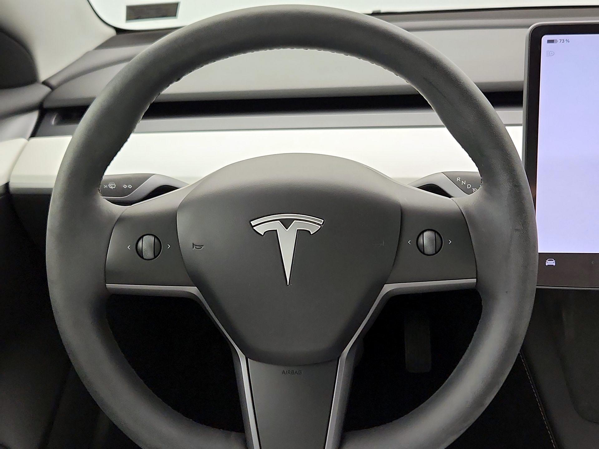 Thumbnail: 2023 Tesla Model 3 - 10