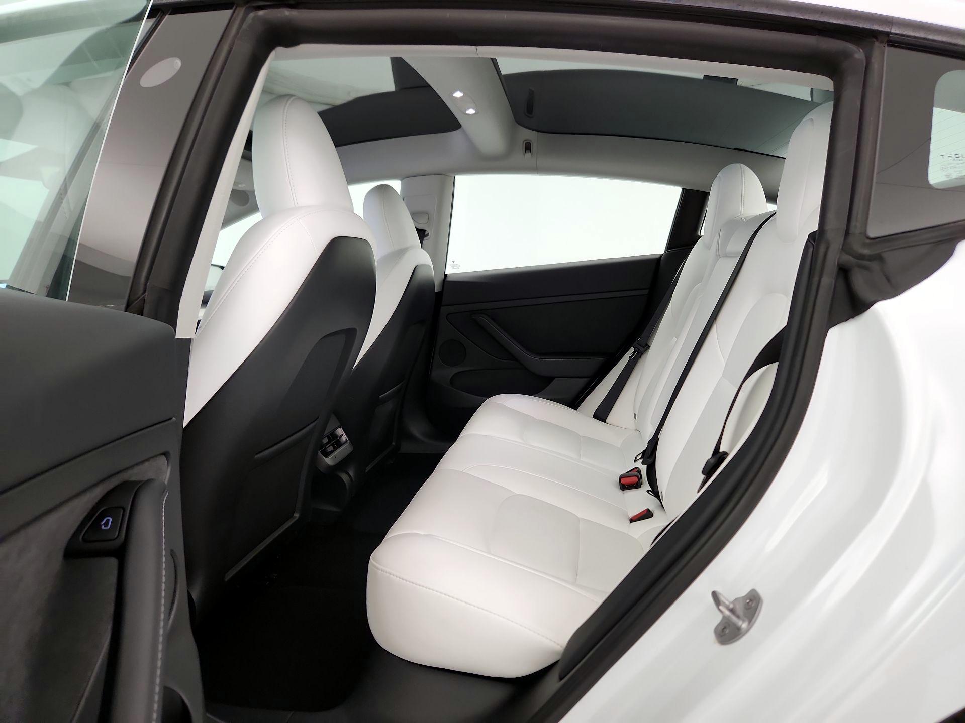 Thumbnail: 2023 Tesla Model 3 - 20