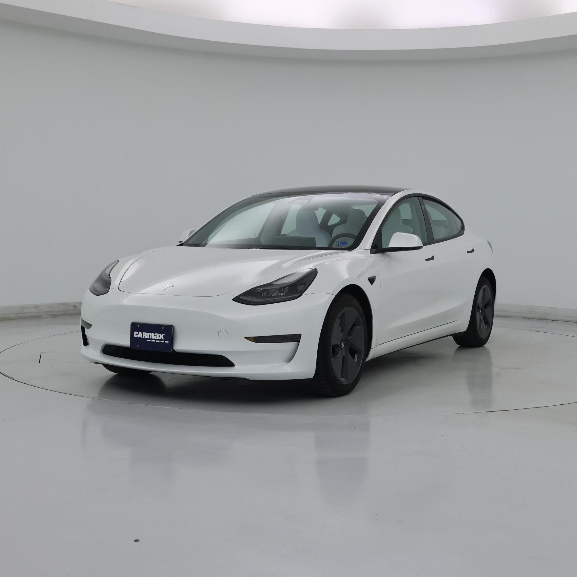 Thumbnail: 2023 Tesla Model 3 - 4