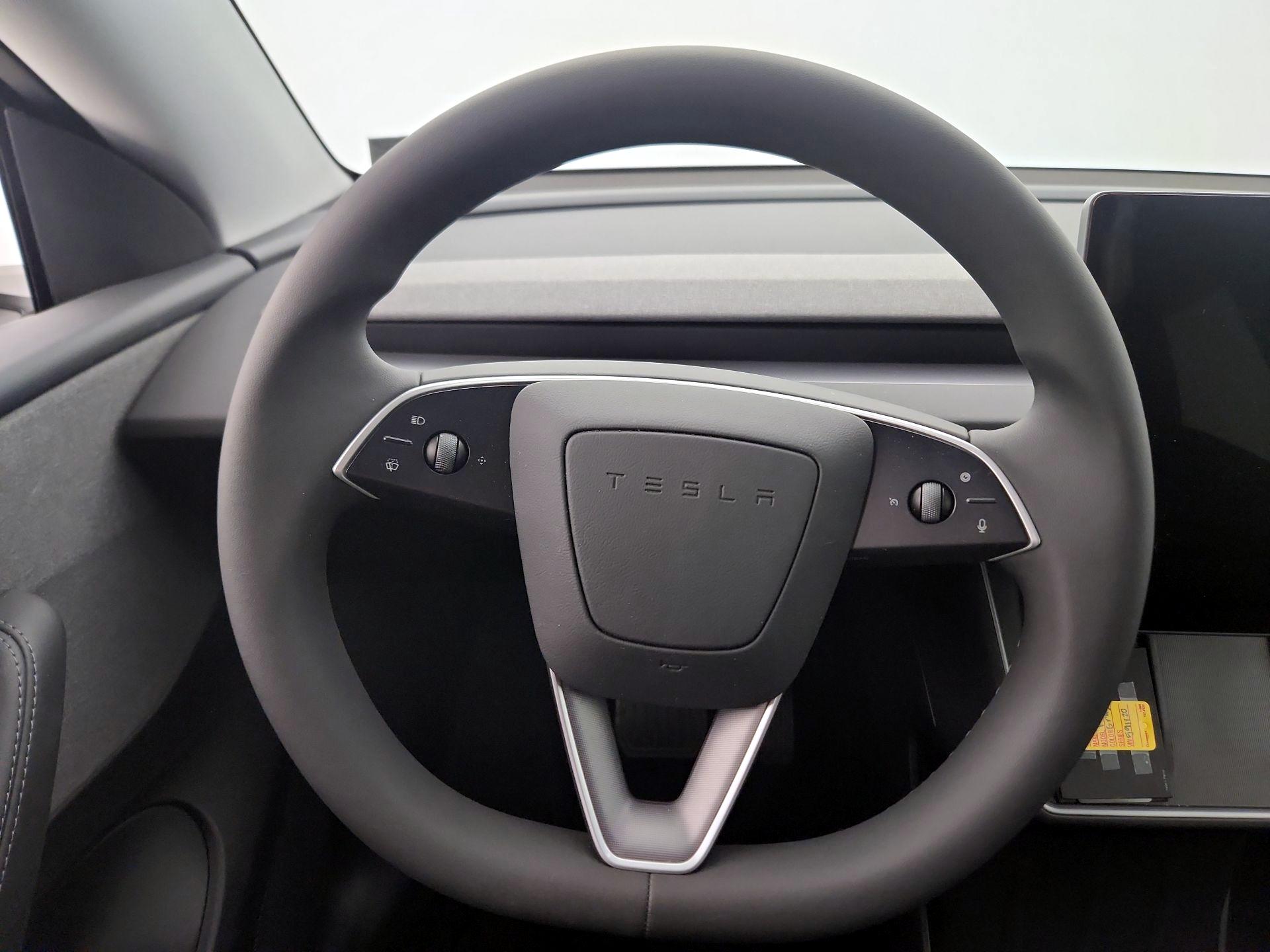 Thumbnail: 2026 Tesla Model Y - 10