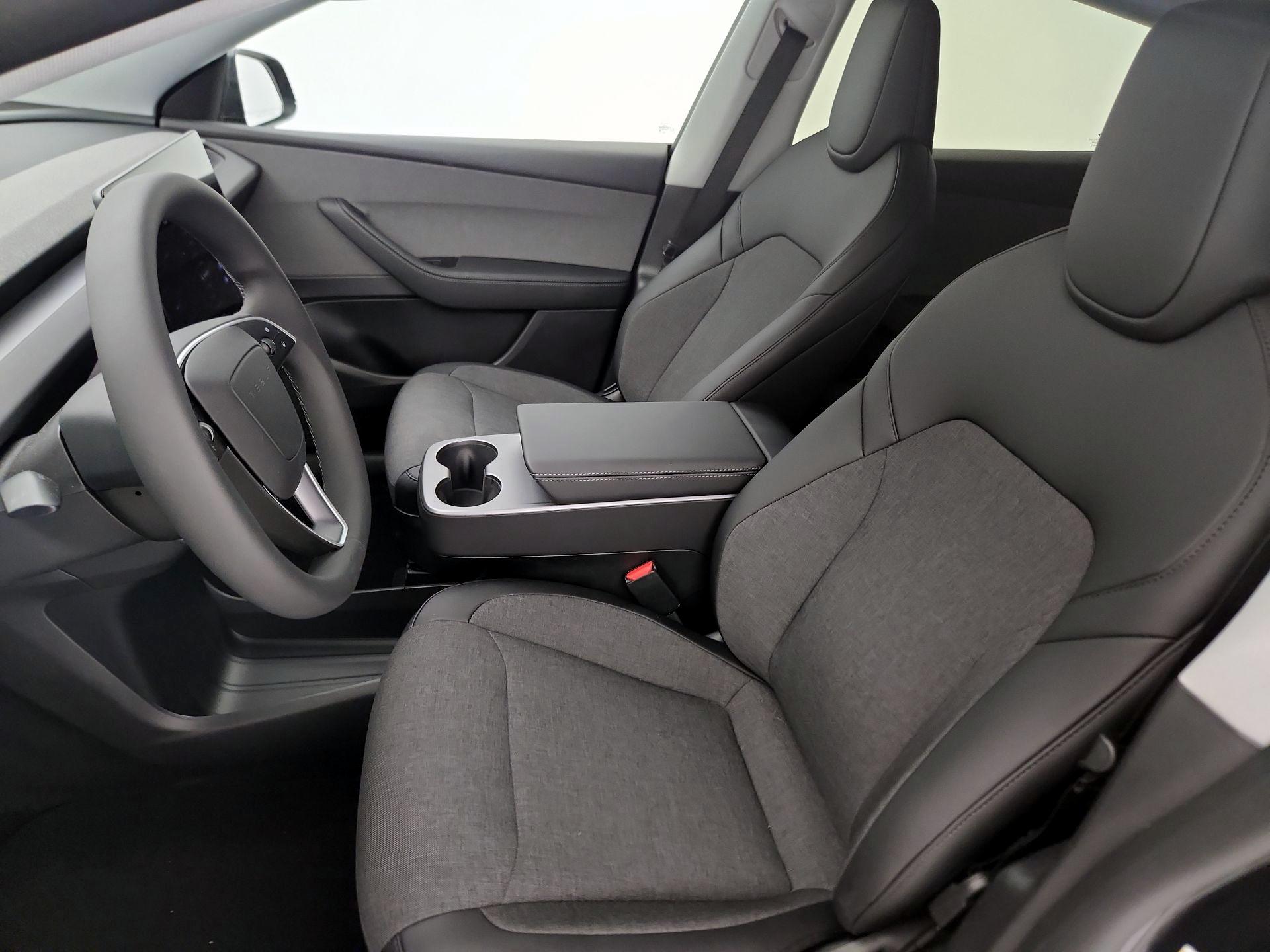 Thumbnail: 2026 Tesla Model Y - 11