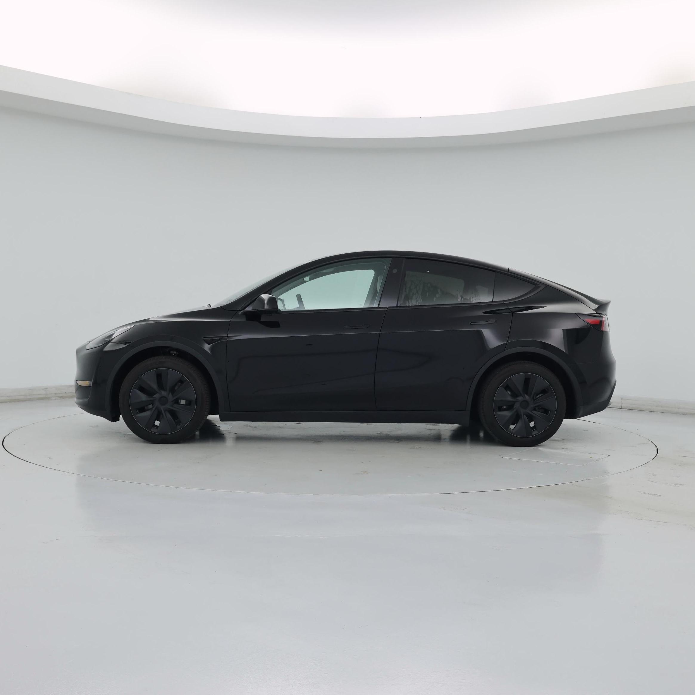Thumbnail: 2025 Tesla Model Y - 3