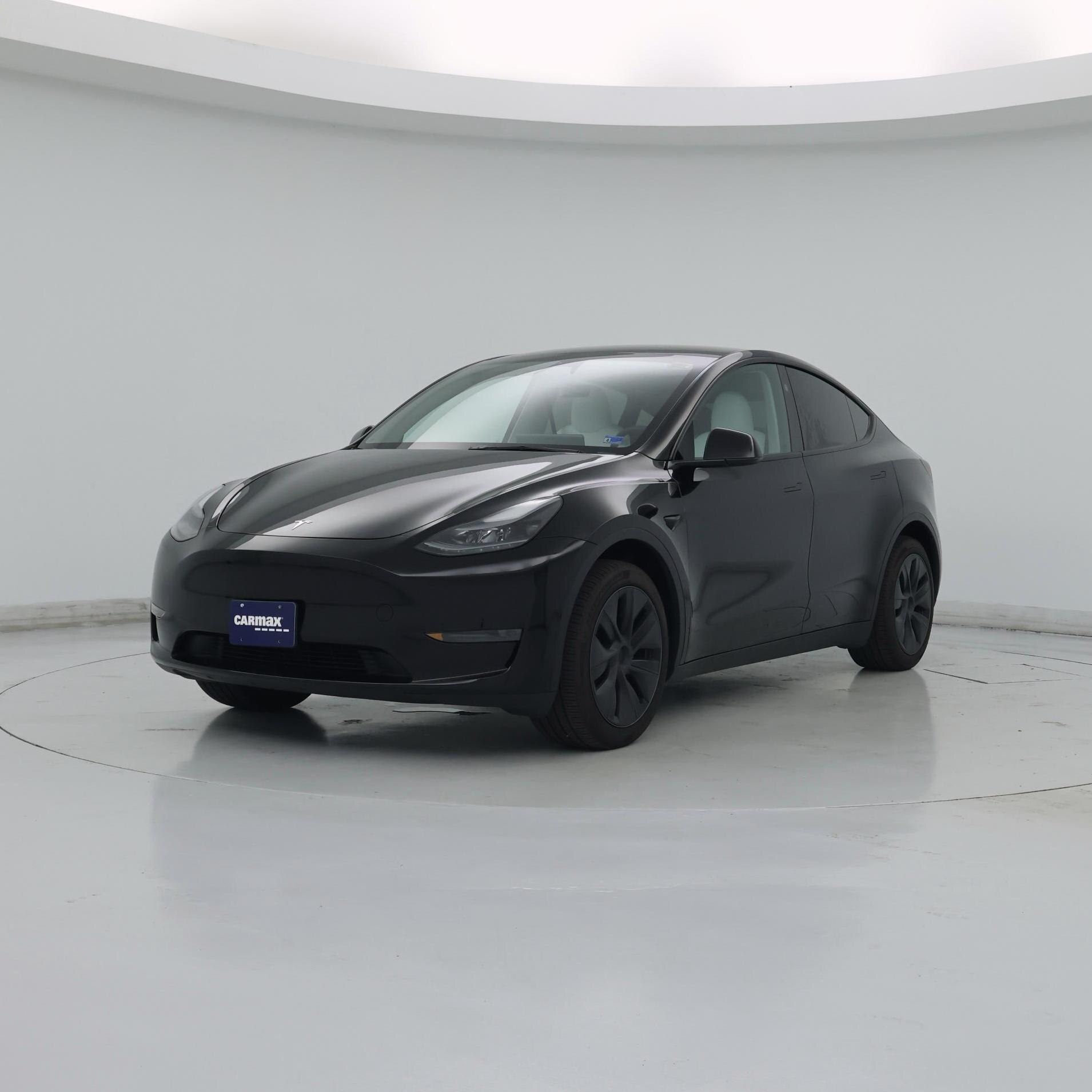 Thumbnail: 2025 Tesla Model Y - 4